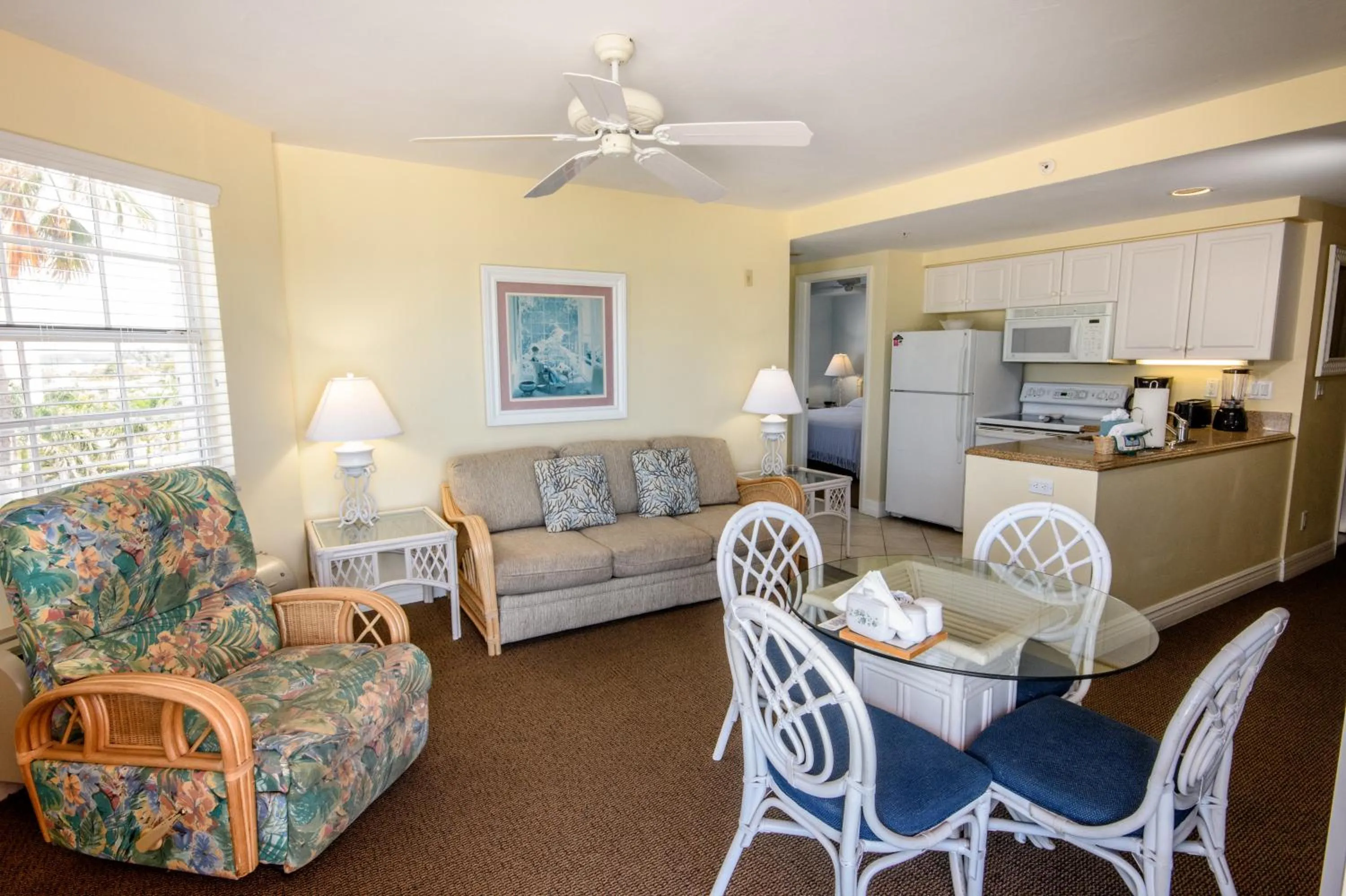 Living room in Edison Beach House