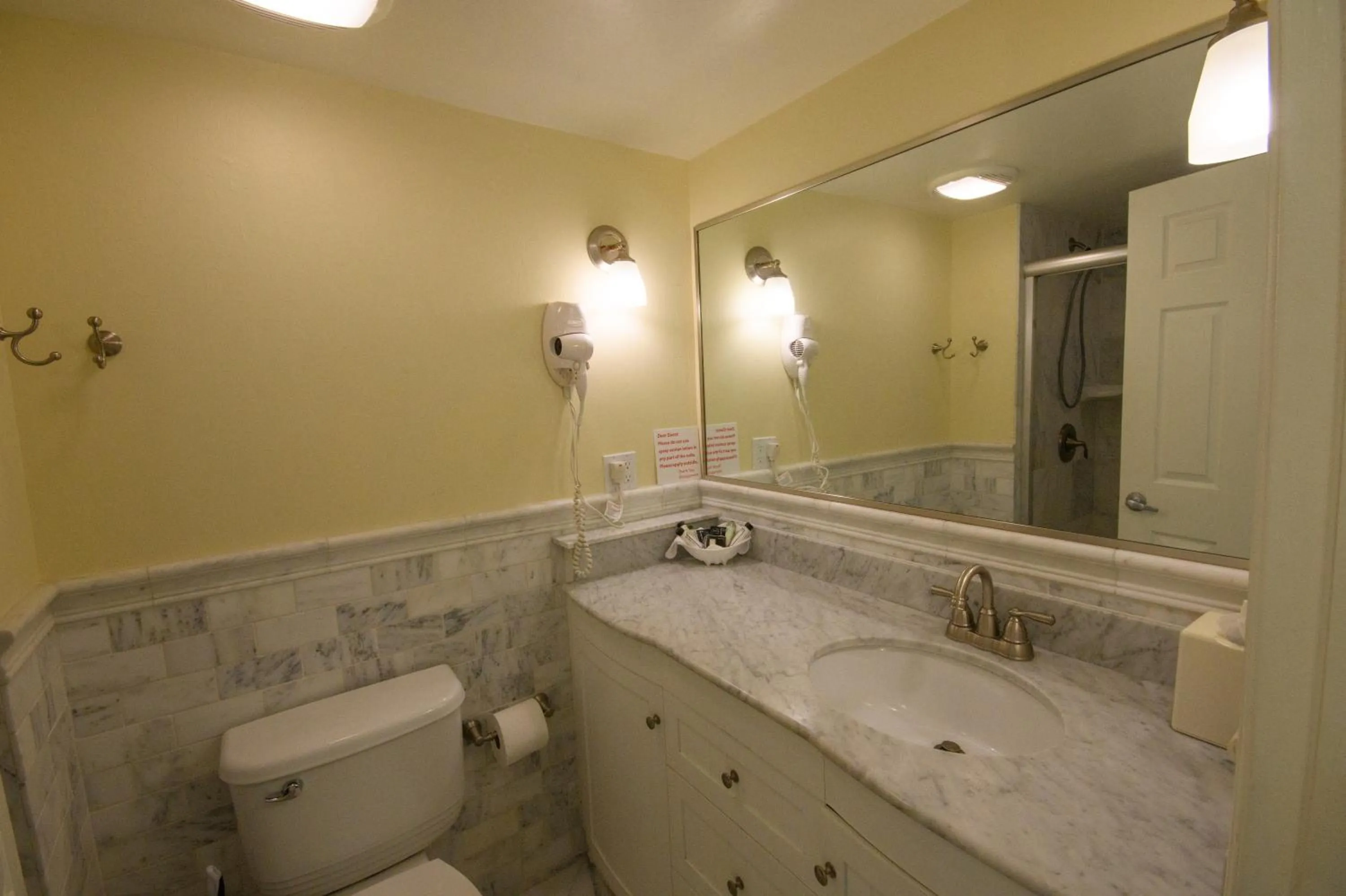 Bathroom in Edison Beach House