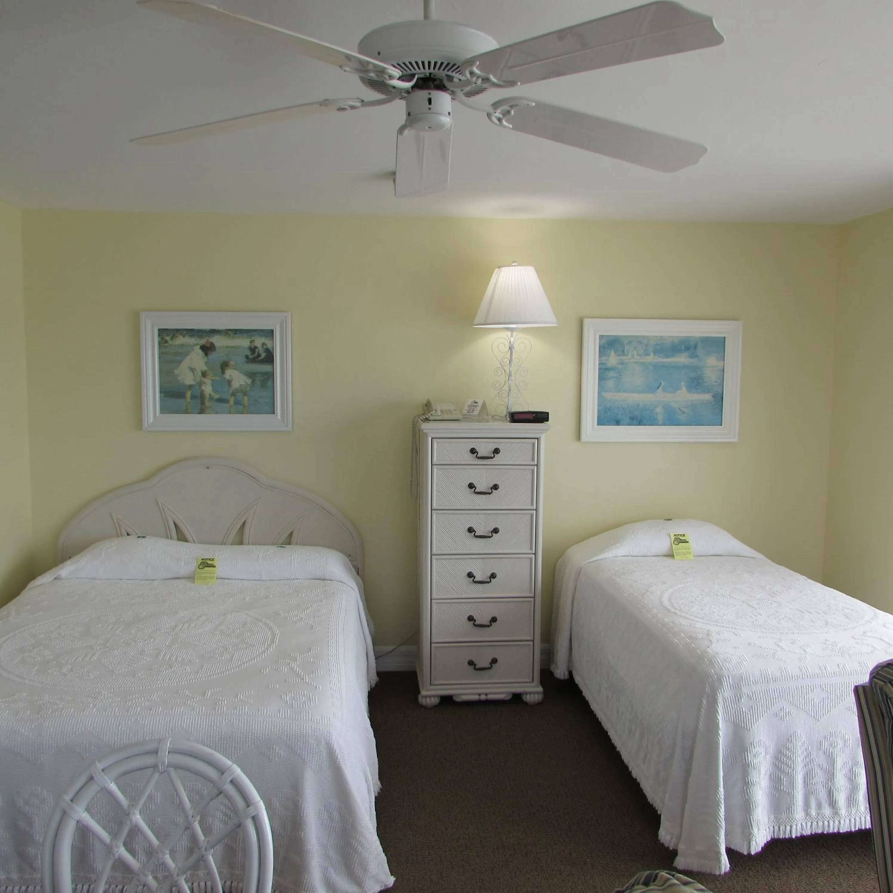 Bedroom in Edison Beach House