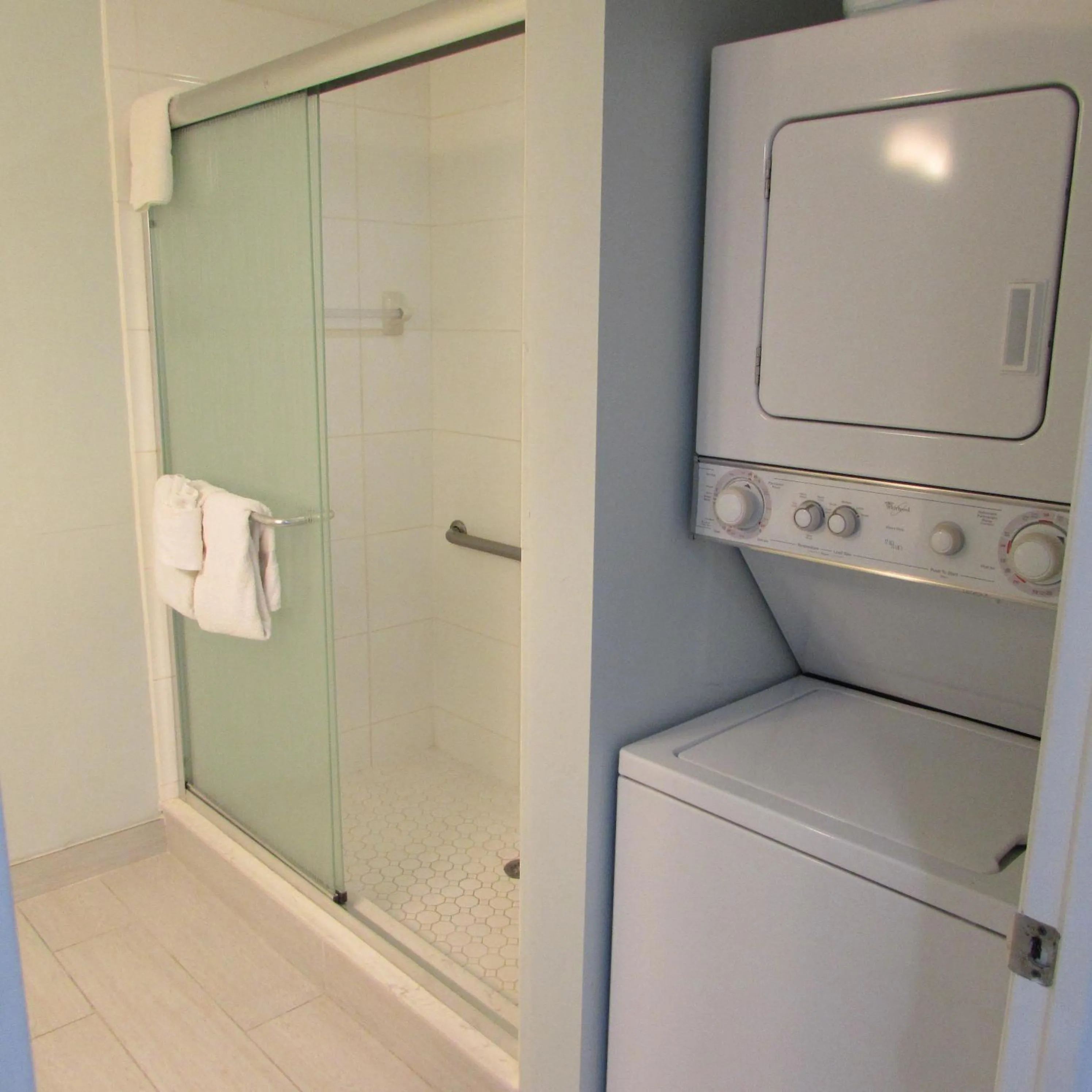 Shower in Edison Beach House