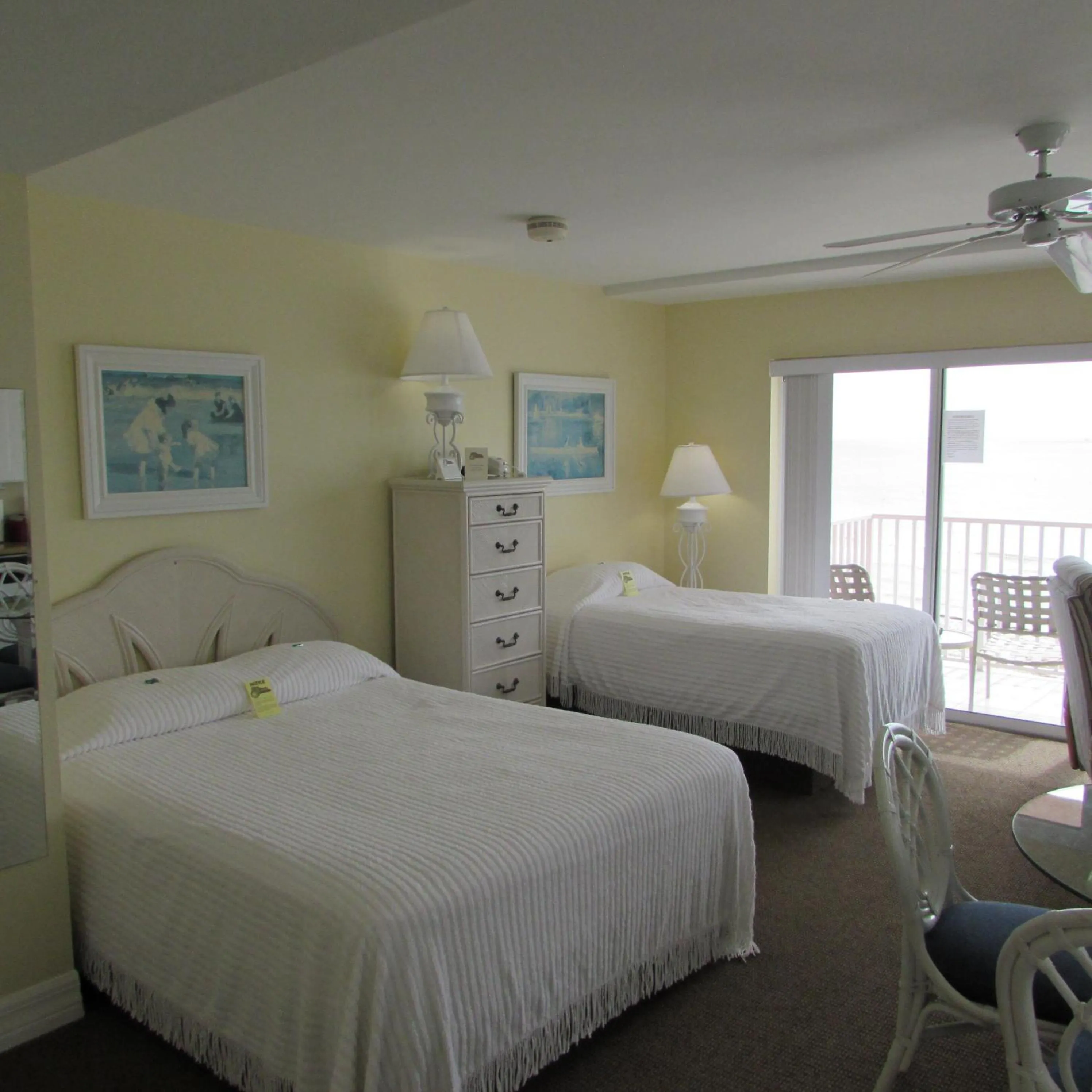 Bed in Edison Beach House