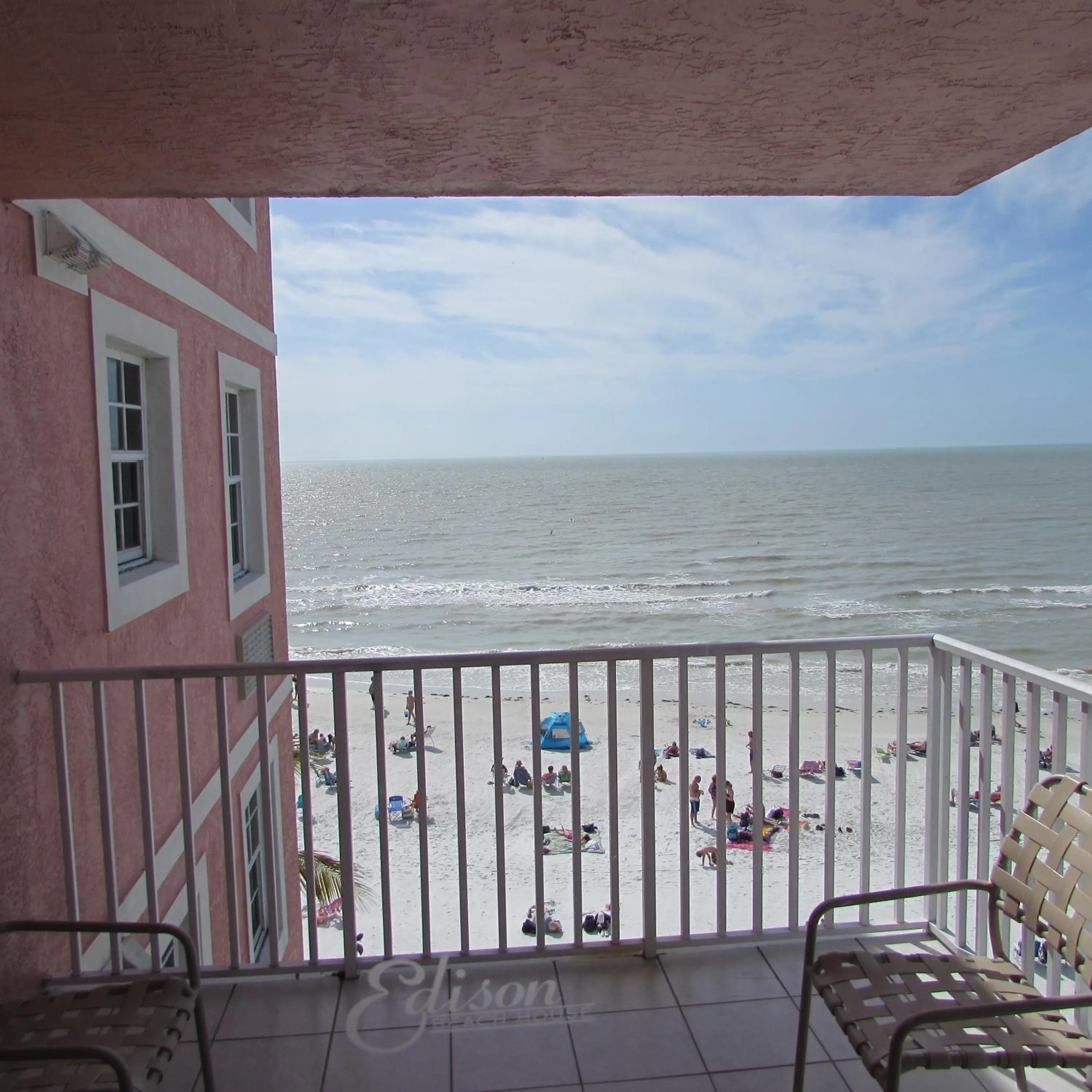 Sea view in Edison Beach House