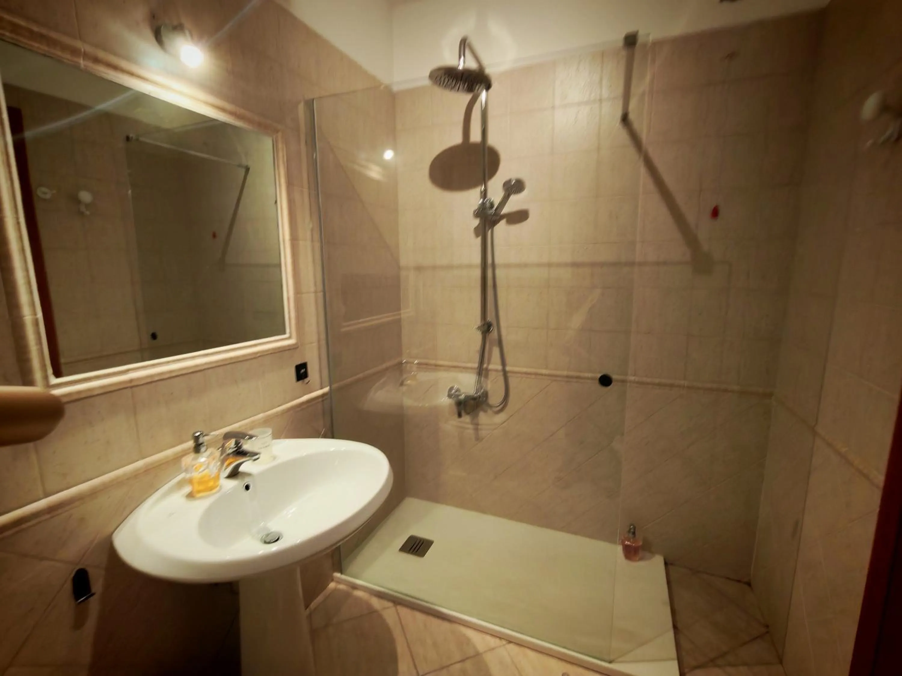 Leonardo Rome Holidays