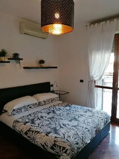 Bed in Leonardo Rome Holidays