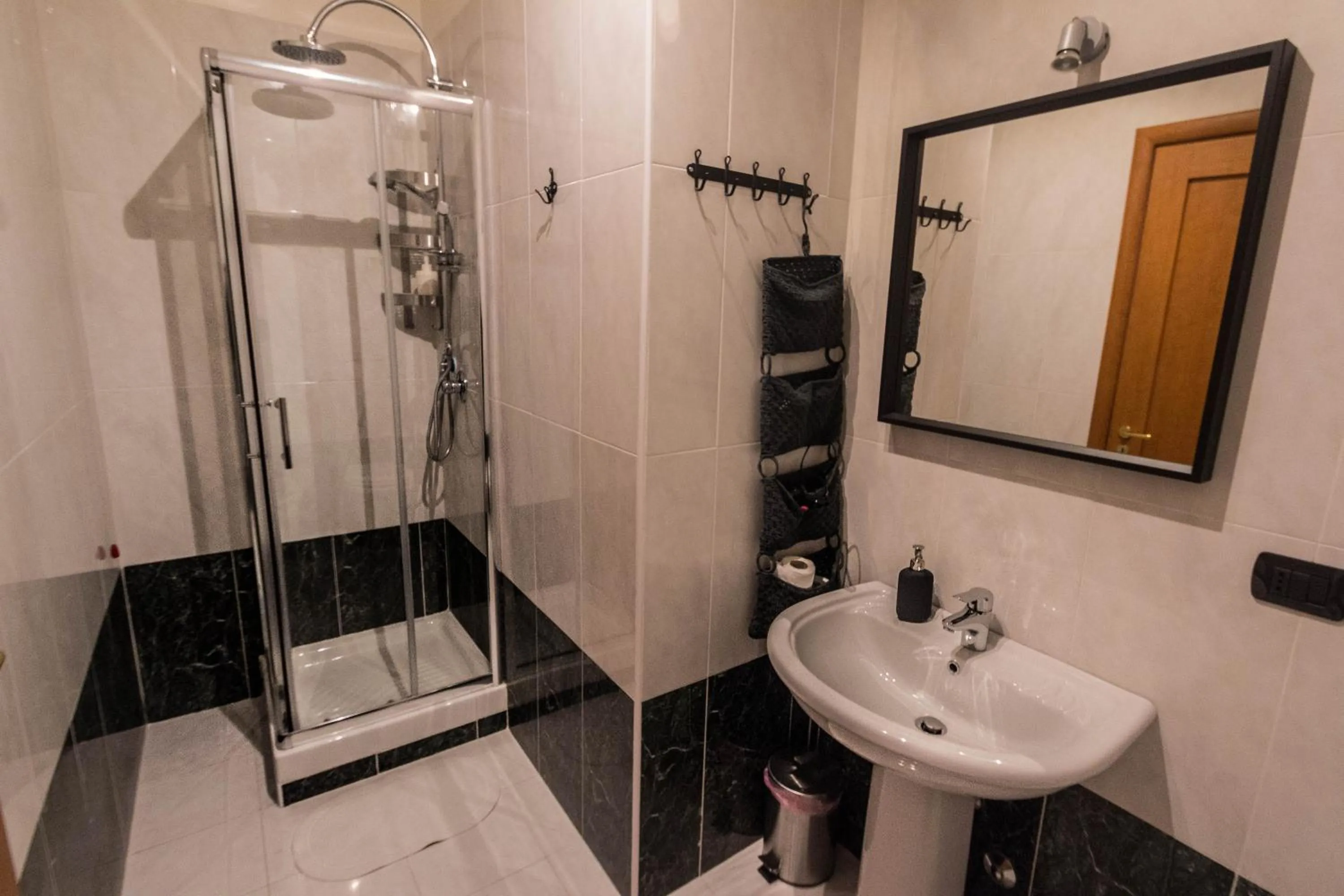 Leonardo Rome Holidays