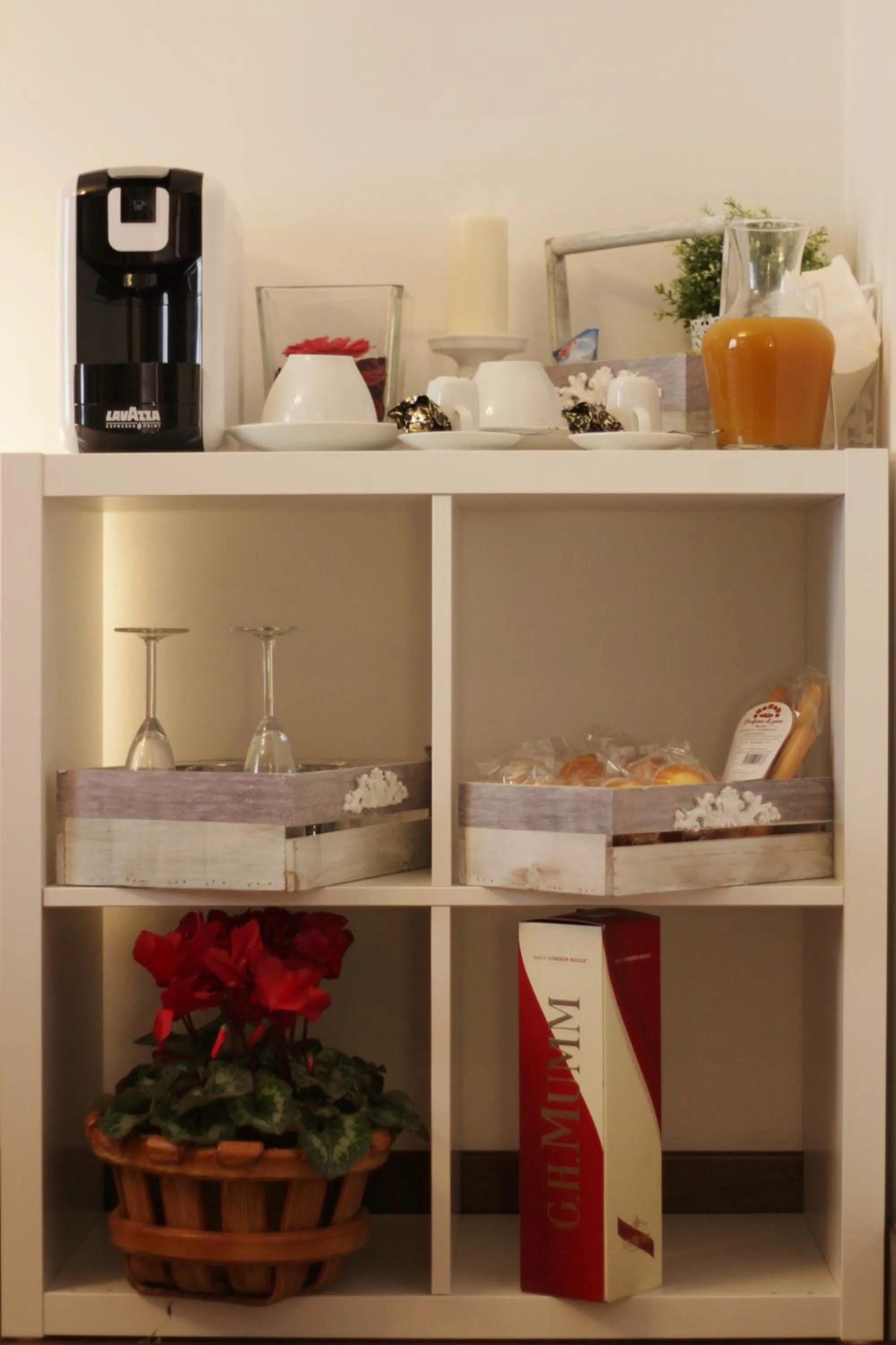 Italian breakfast in Leonardo Rome Holidays