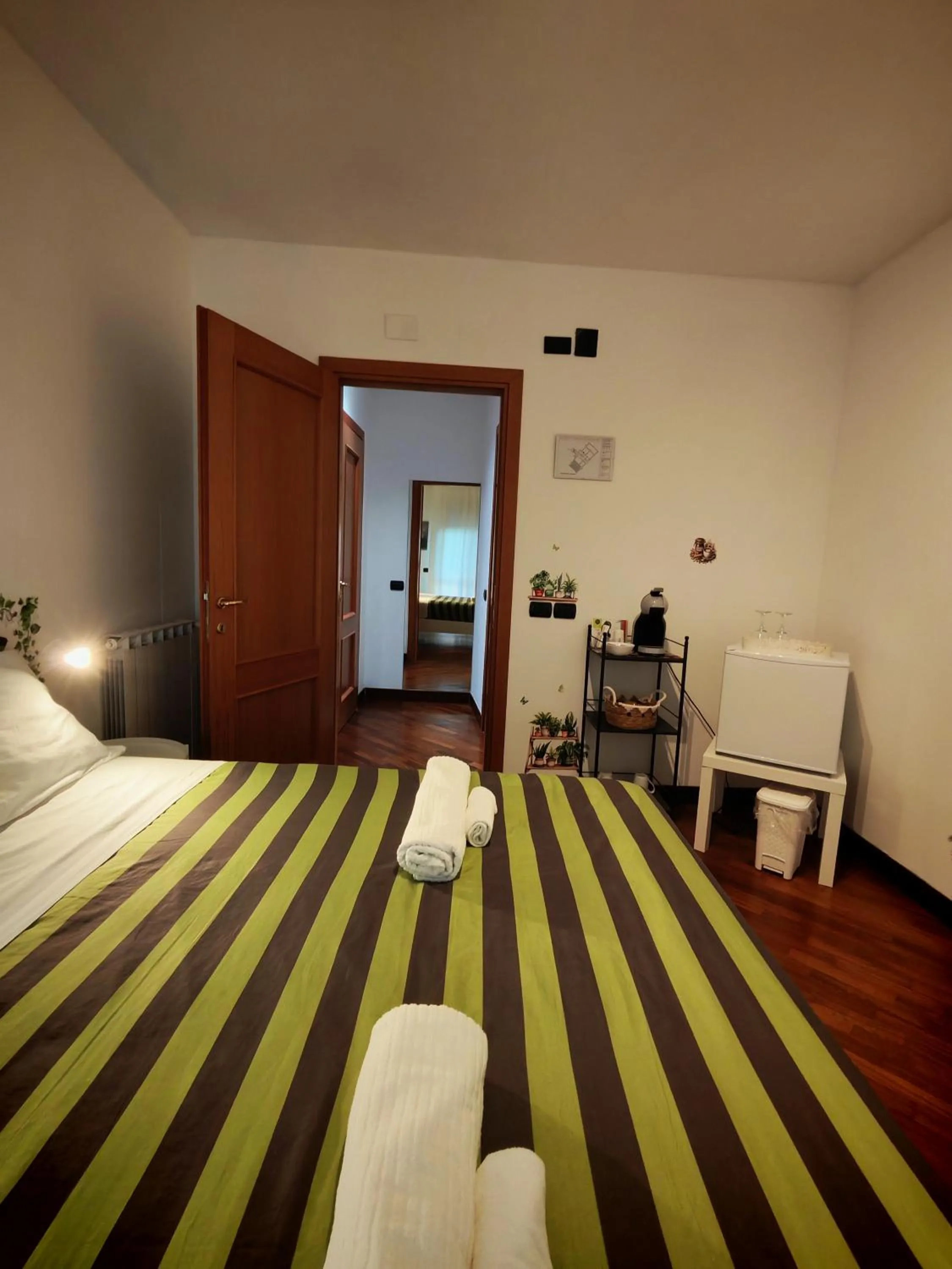 Bed in Leonardo Rome Holidays