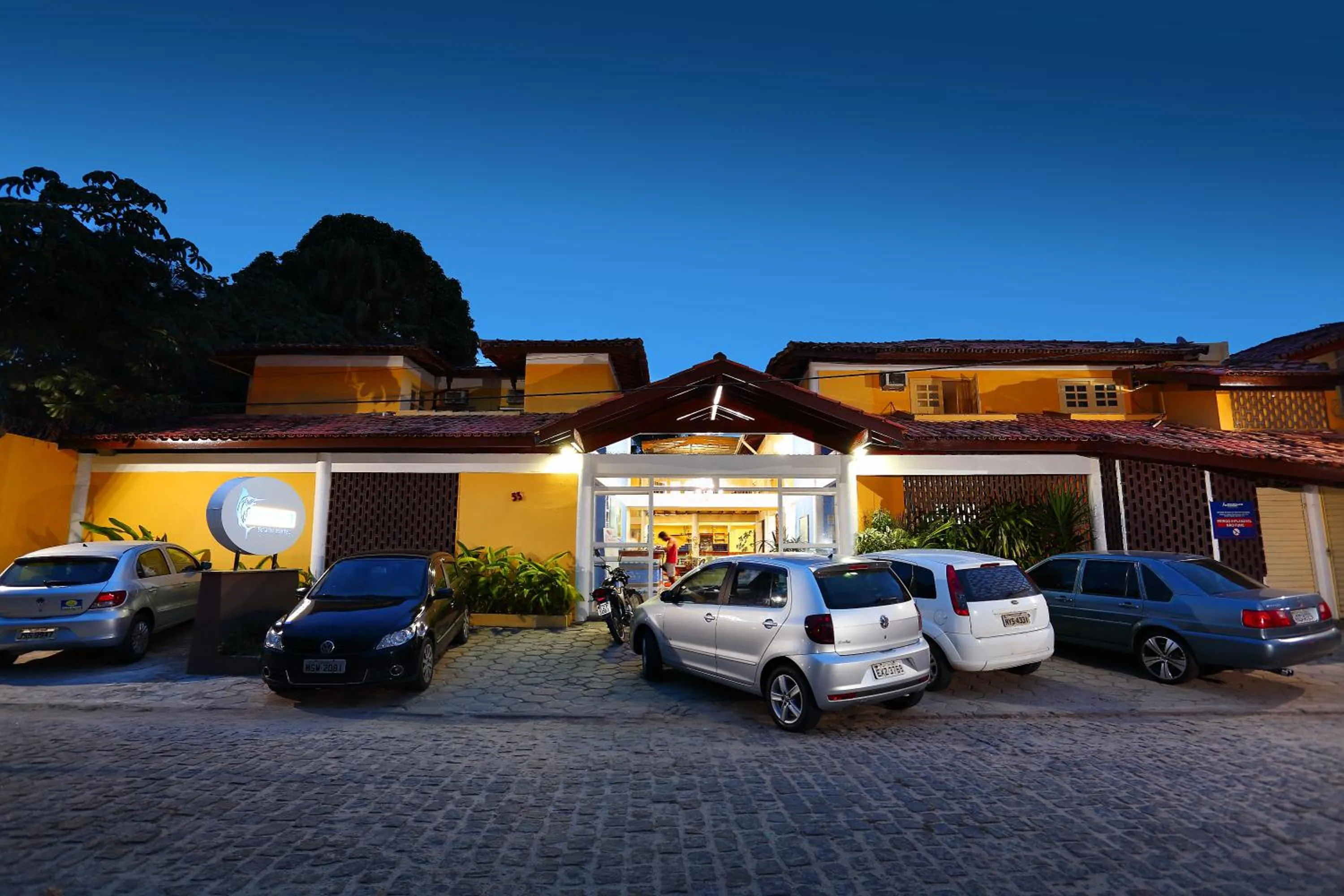 Facade/entrance in Marlim Porto Hotel