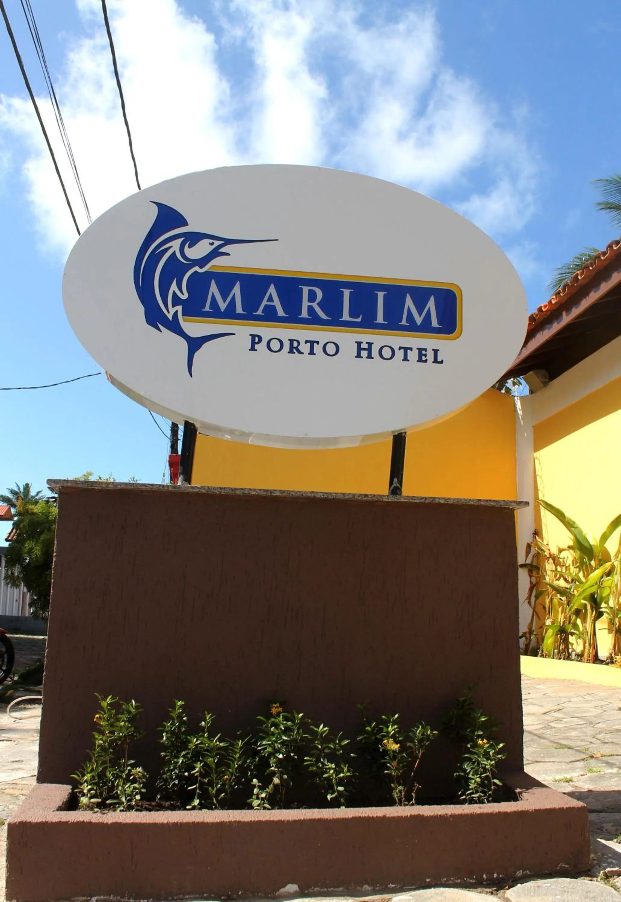 Property logo or sign in Marlim Porto Hotel