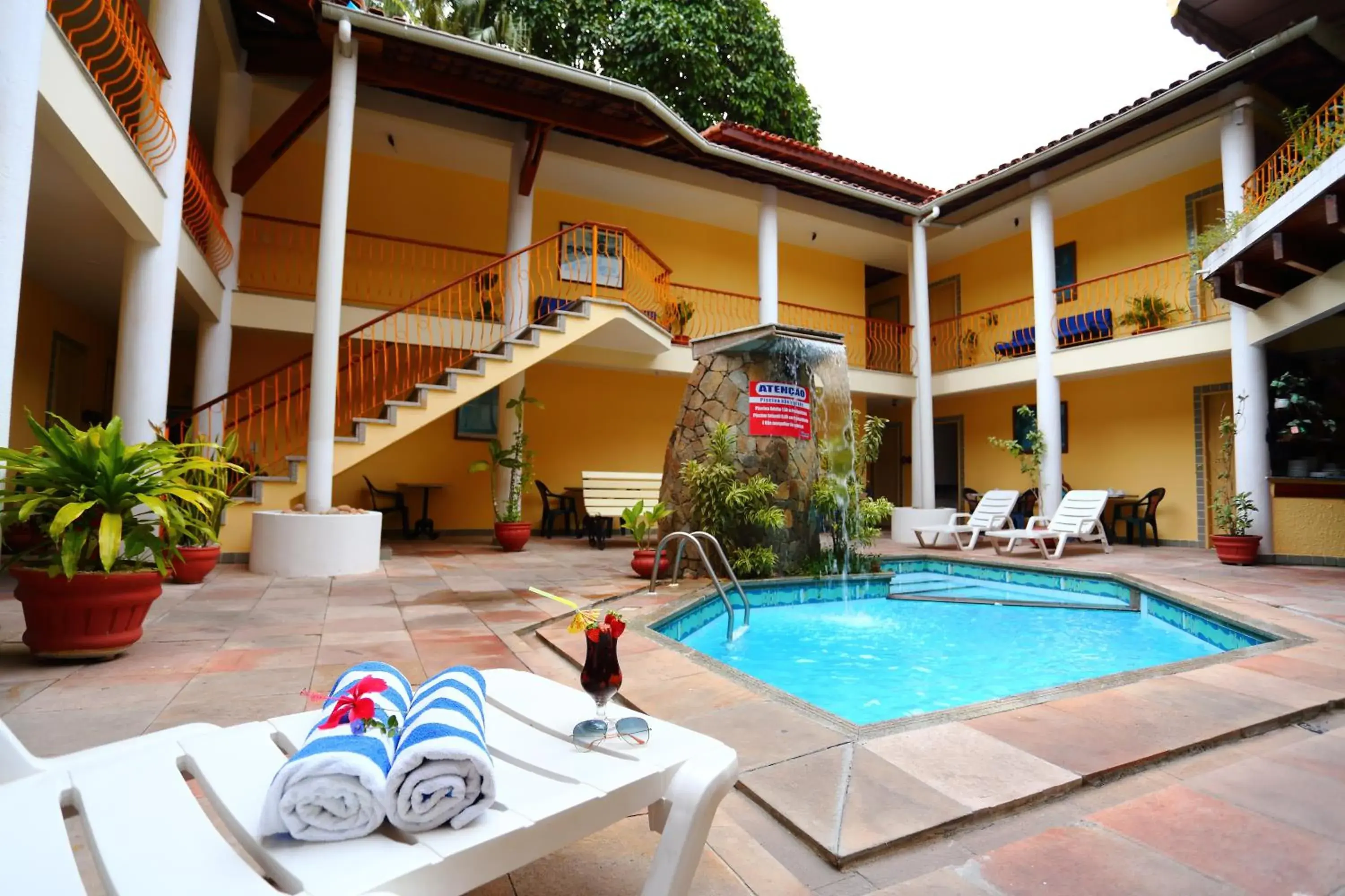 Pool view in Marlim Porto Hotel Pool view in Marlim Porto Hotel