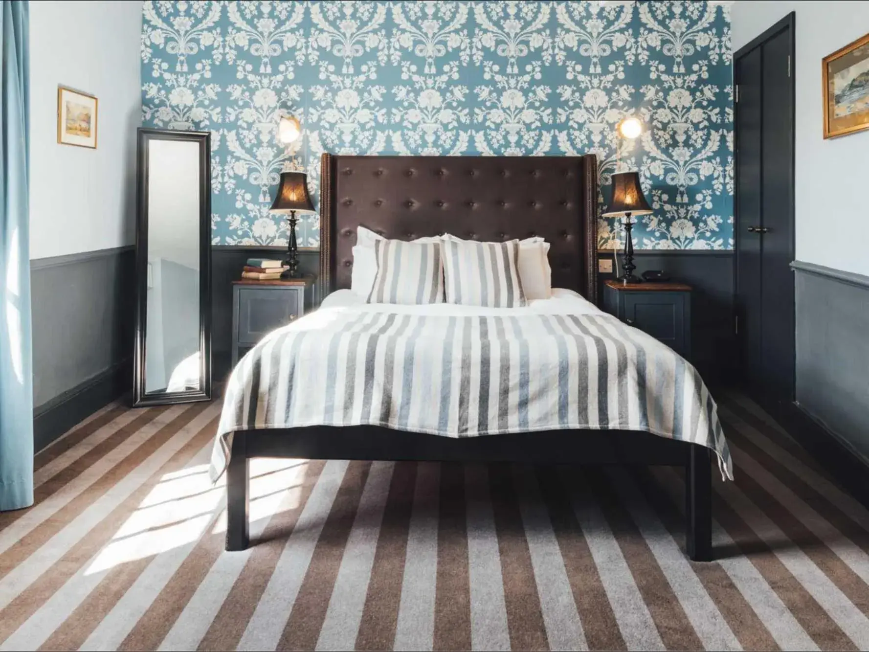 Superior Double Room in The Crown And Thistle, Abingdon Superior Double Room in The Crown And Thistle, Abingdon