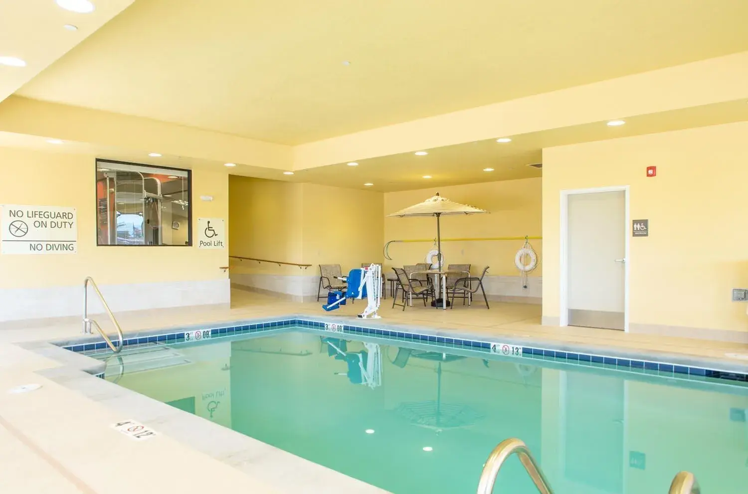 Breakfast in Hampton Inn & Suites Whitefish Breakfast in Hampton Inn & Suites Whitefish