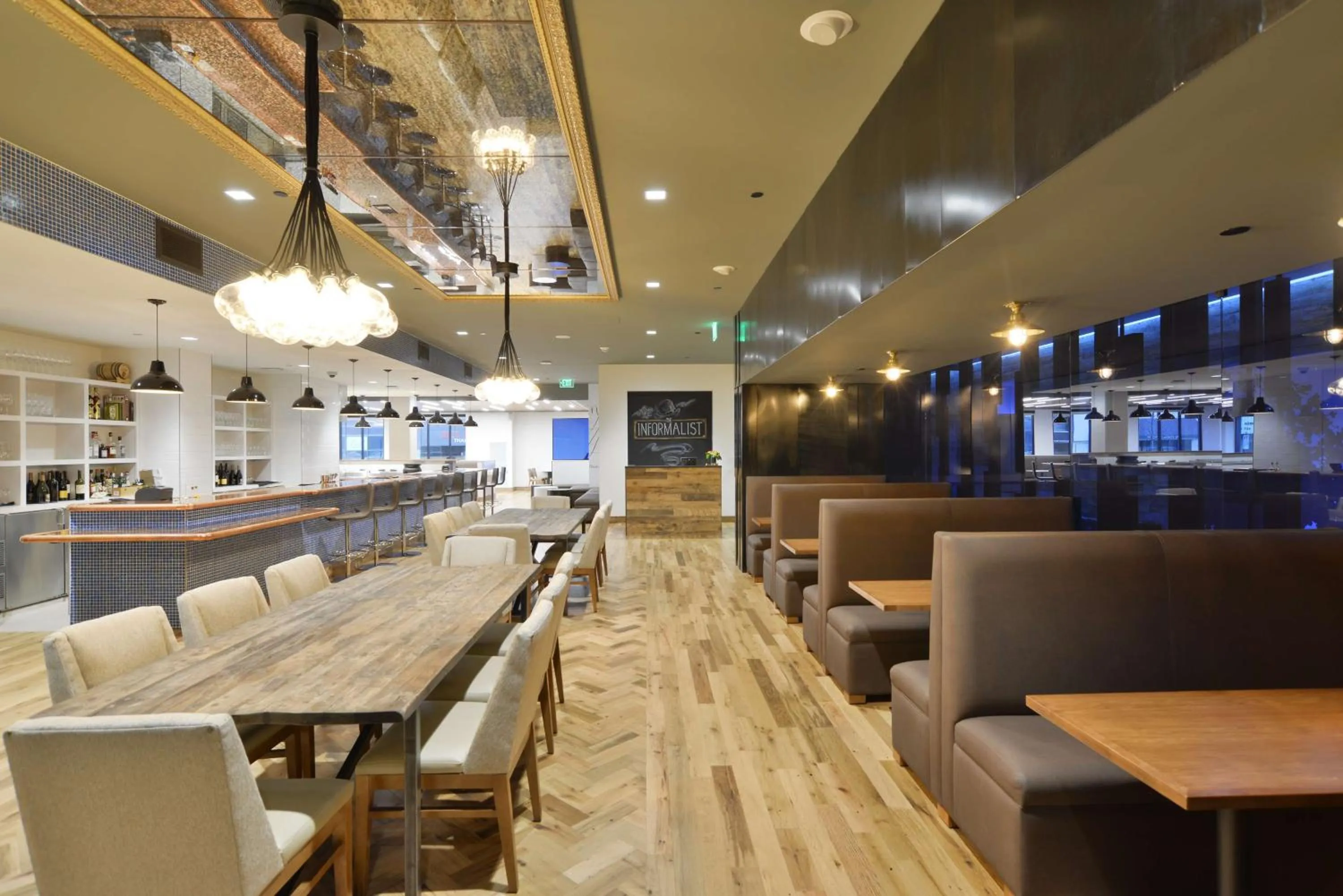 Restaurant/places to eat in The Lismore Hotel Eau Claire - a DoubleTree by Hilton