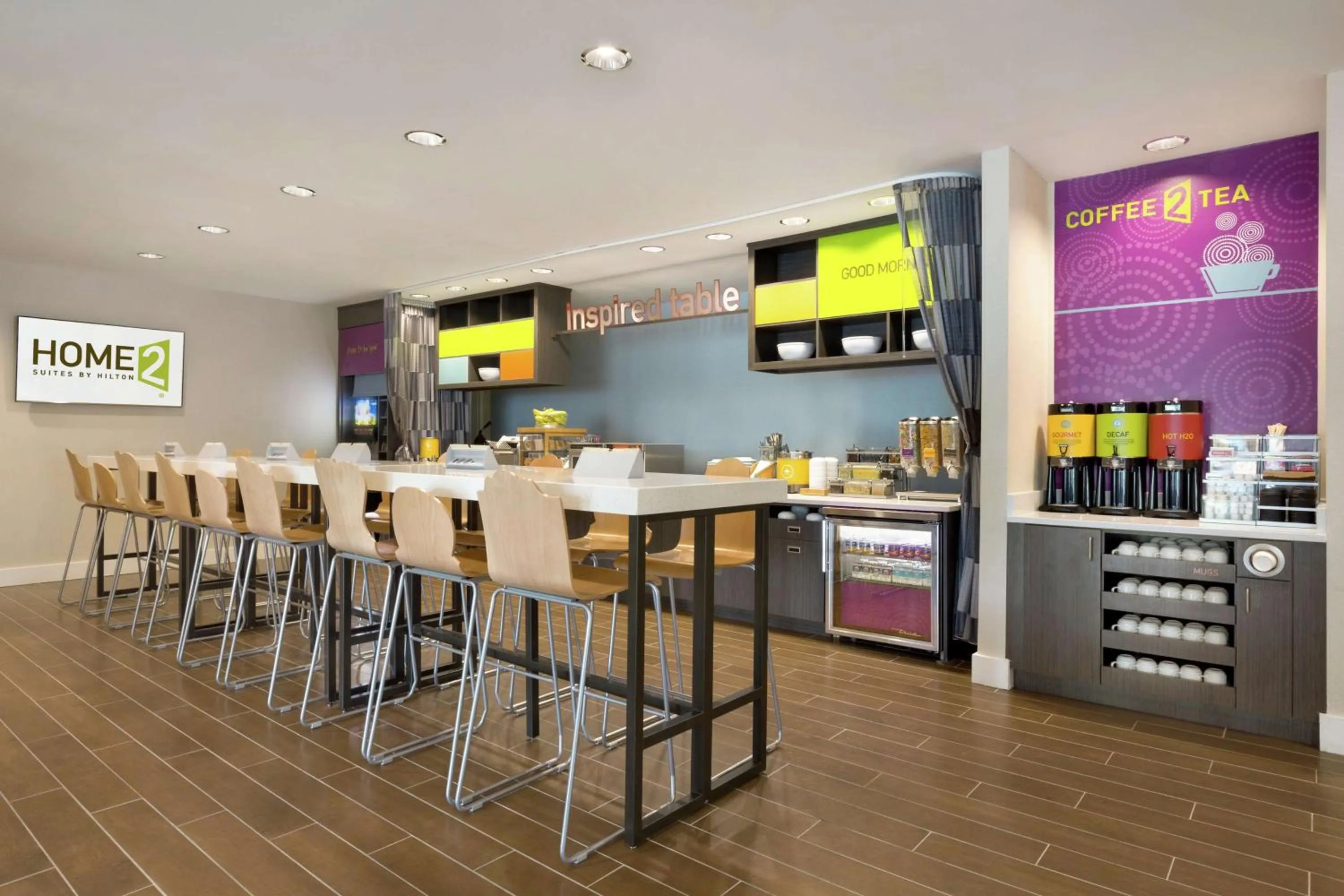 Dining area in Home2 Suites by Hilton Cartersville