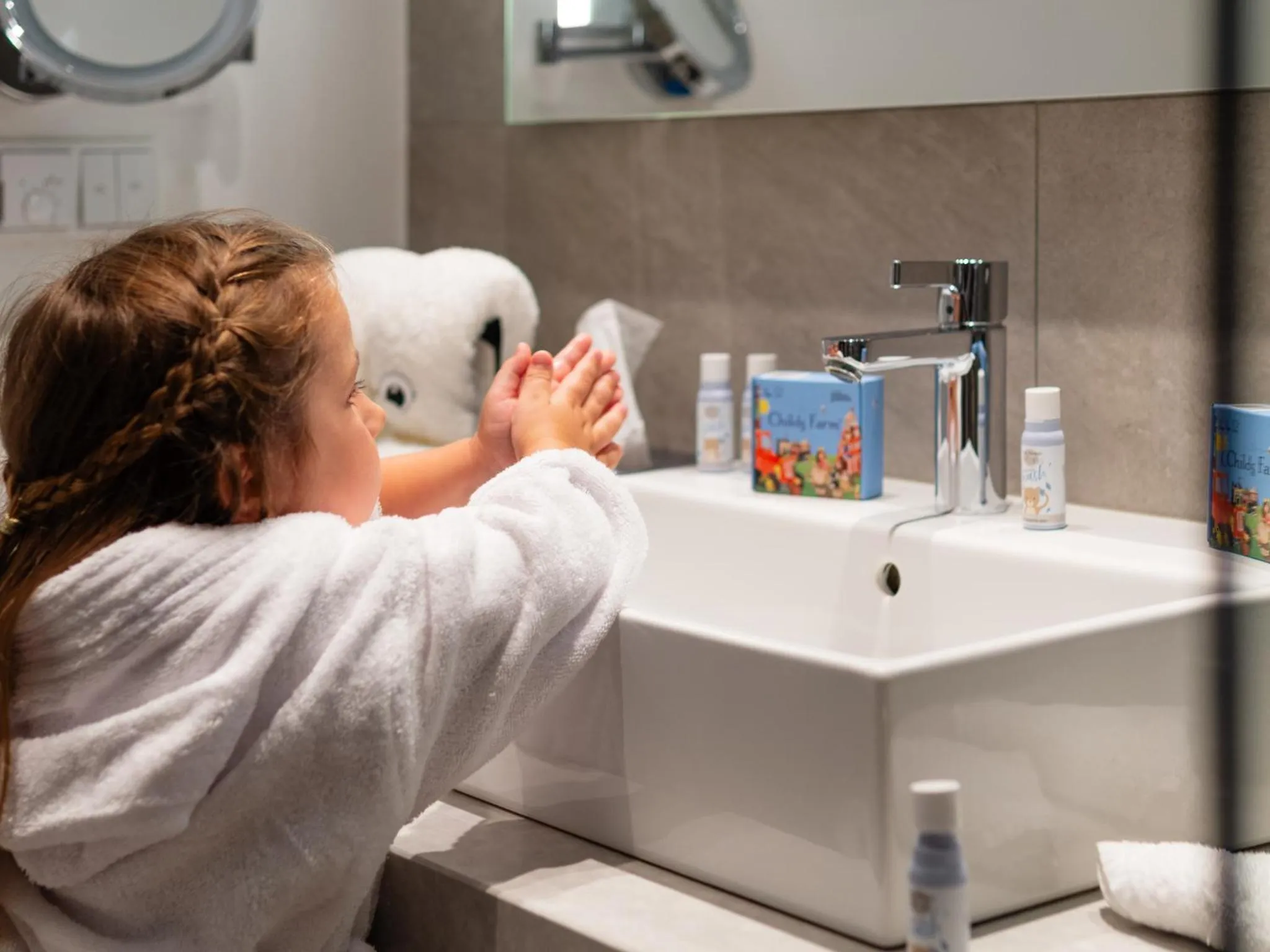 Bathroom in DoubleTree by Hilton Wroclaw