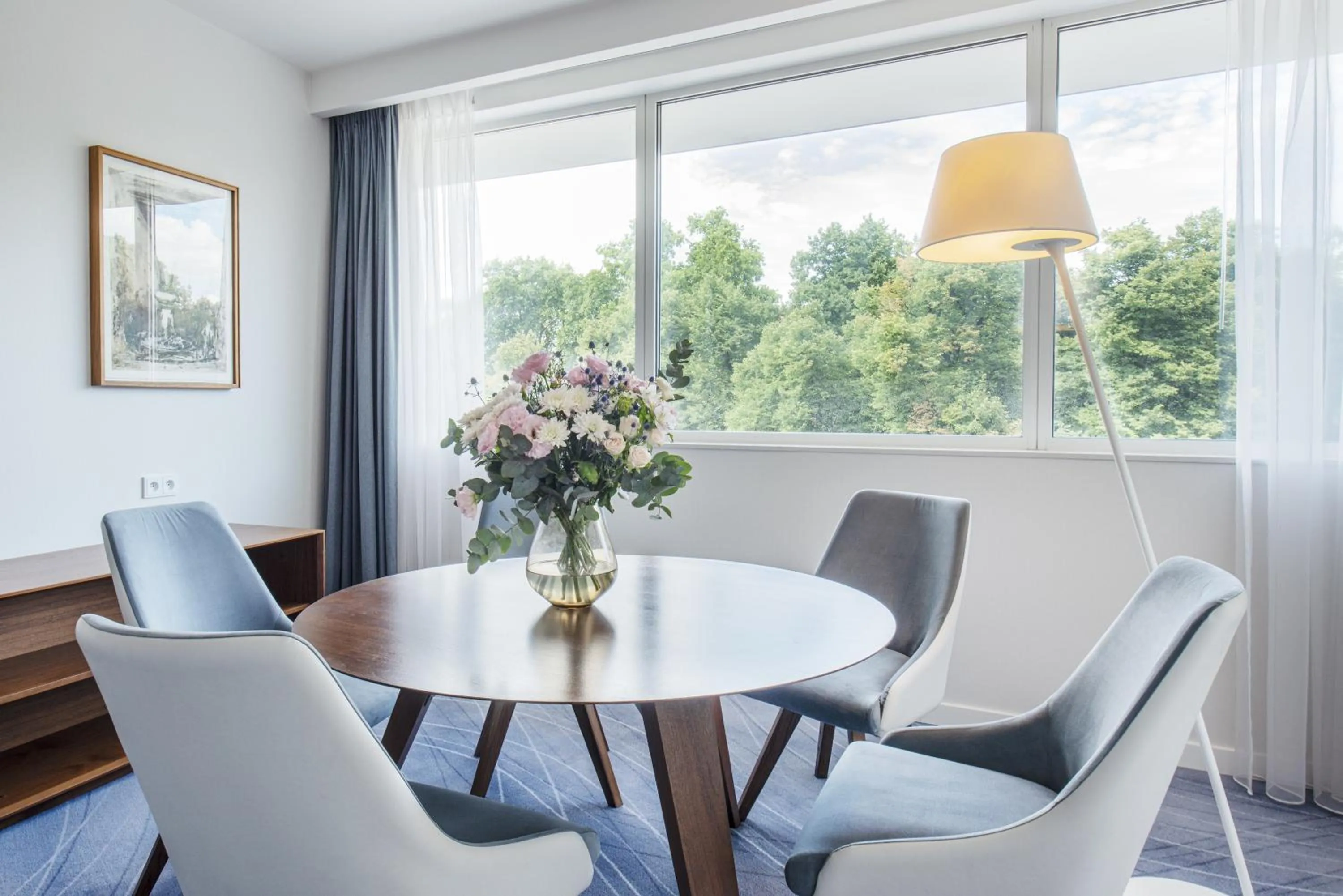 Seating area in DoubleTree by Hilton Wroclaw
