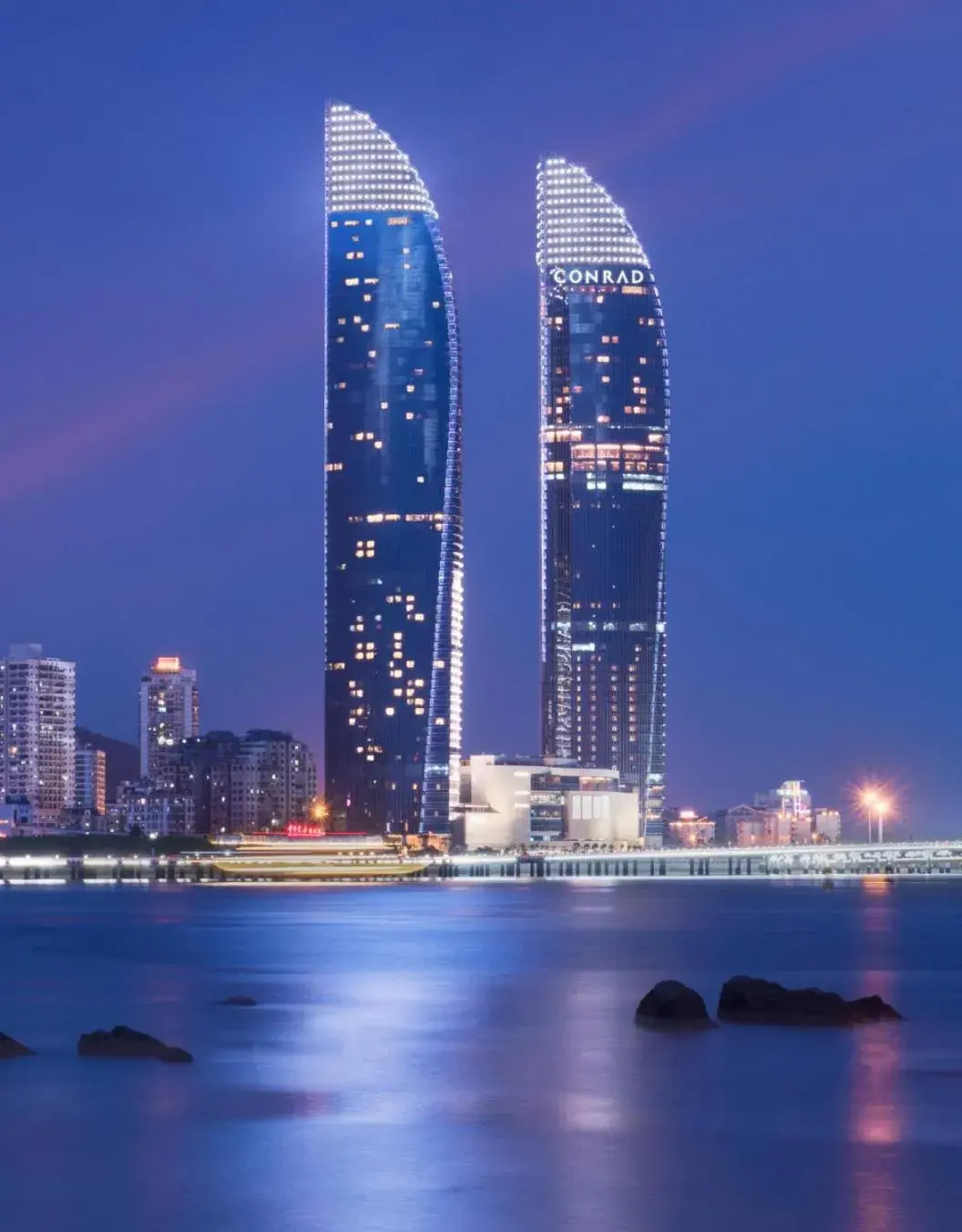 Property building in Conrad Xiamen 厦门康莱德酒店-- Free shuttle during Stone Fair 石材展免费穿梭巴士 Property building in Conrad Xiamen 厦门康莱德酒店-- Free shuttle during Stone Fair 石材展免费穿梭巴士