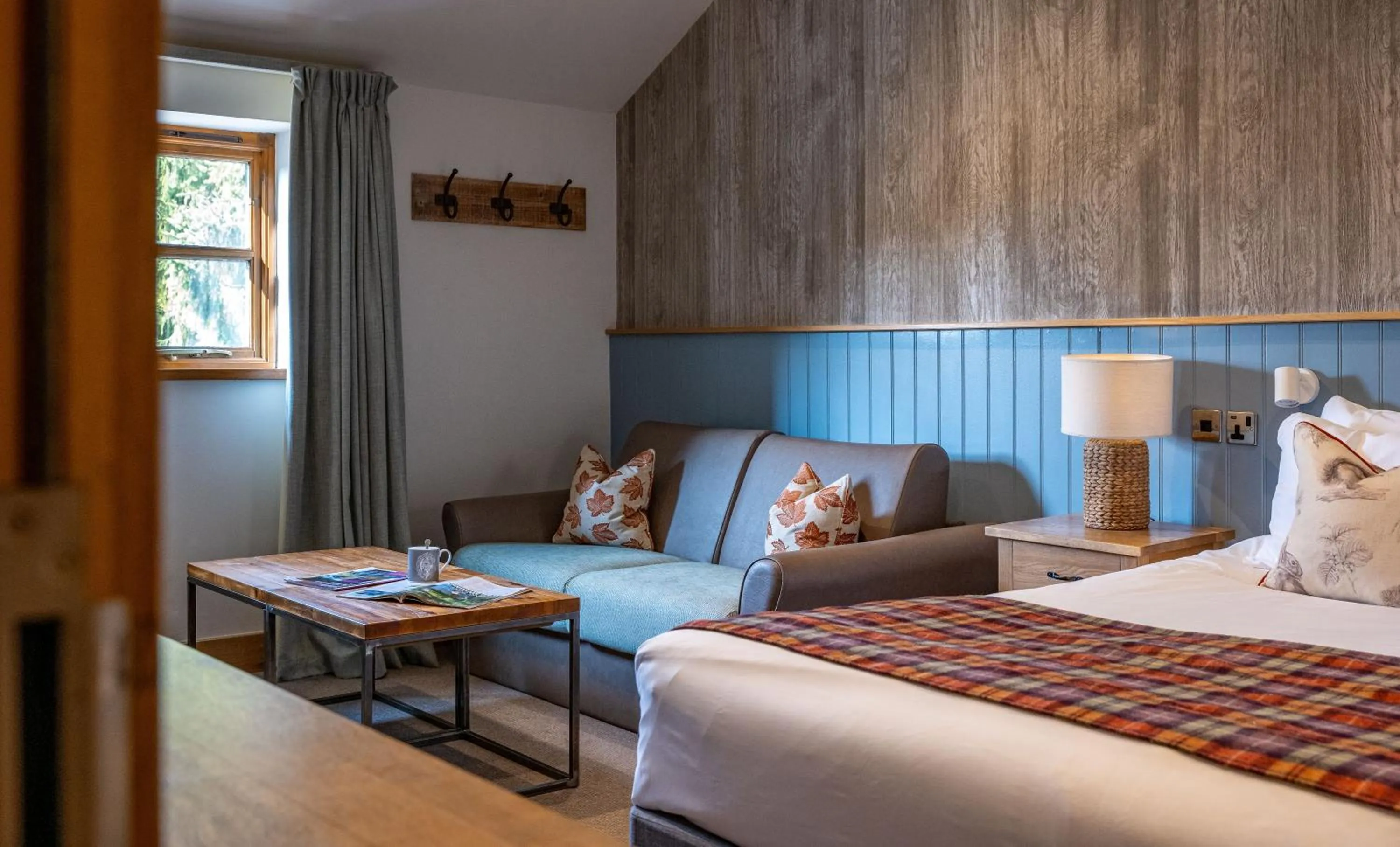 Bedroom, Bed in The Lister Arms