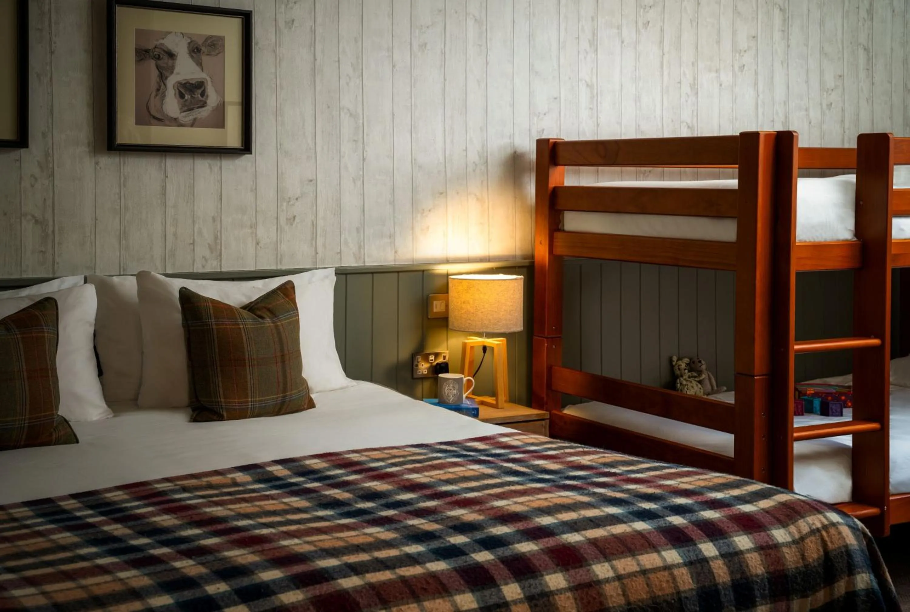 bunk bed, Bed in The Lister Arms