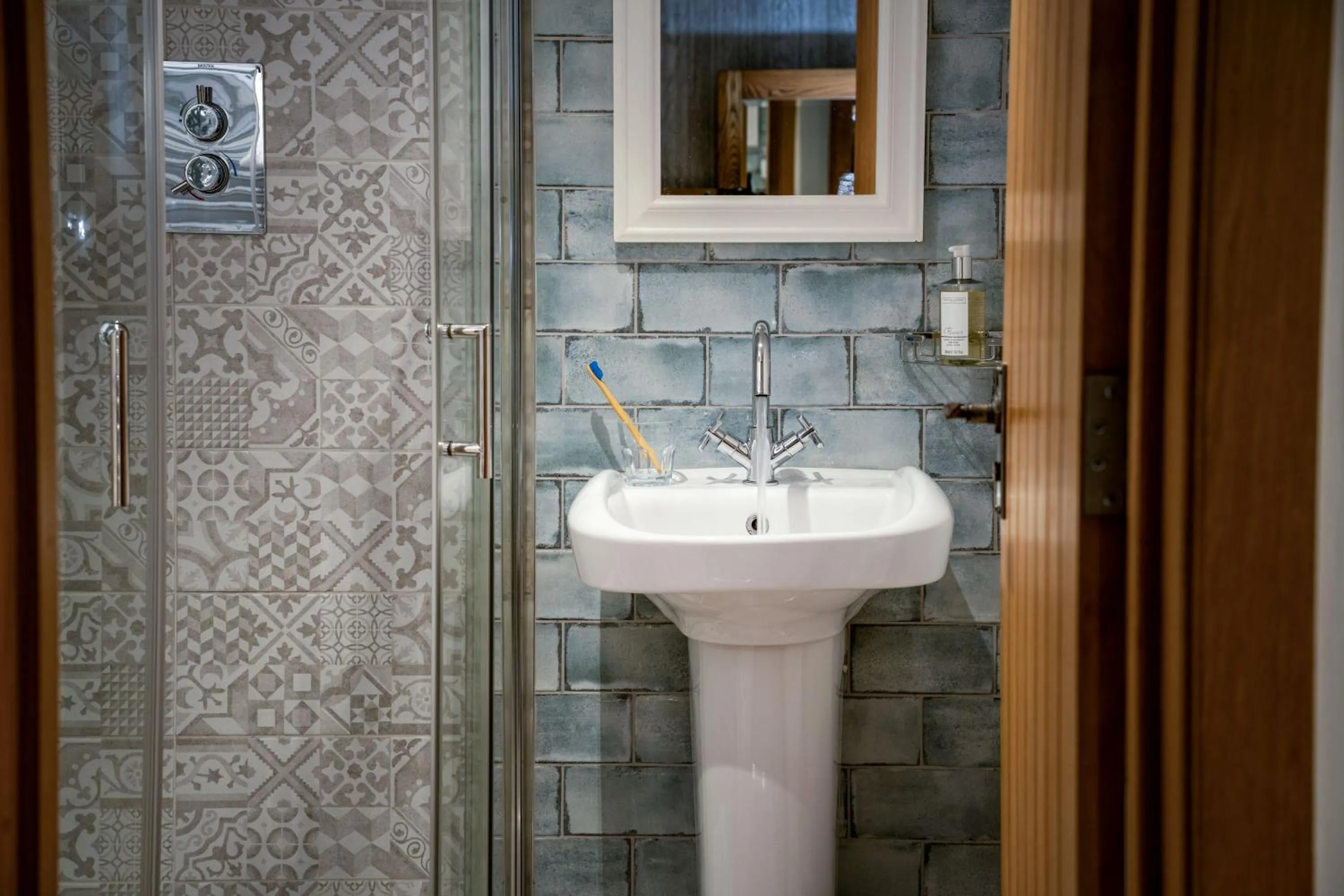 Bathroom in The Lister Arms