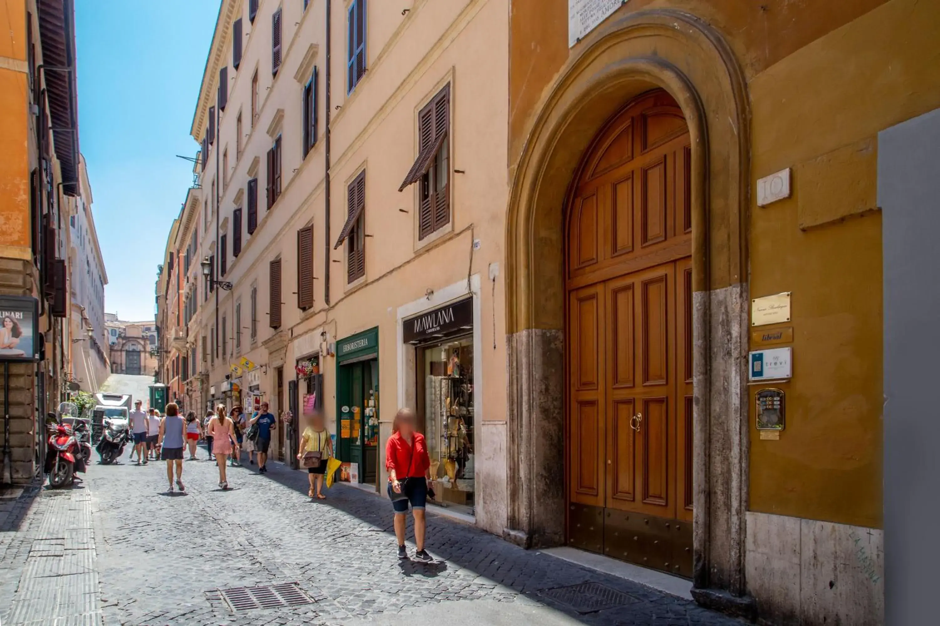 Facade/entrance in My Trevi Charming & Luxury Rooms Facade/entrance in My Trevi Charming & Luxury Rooms
