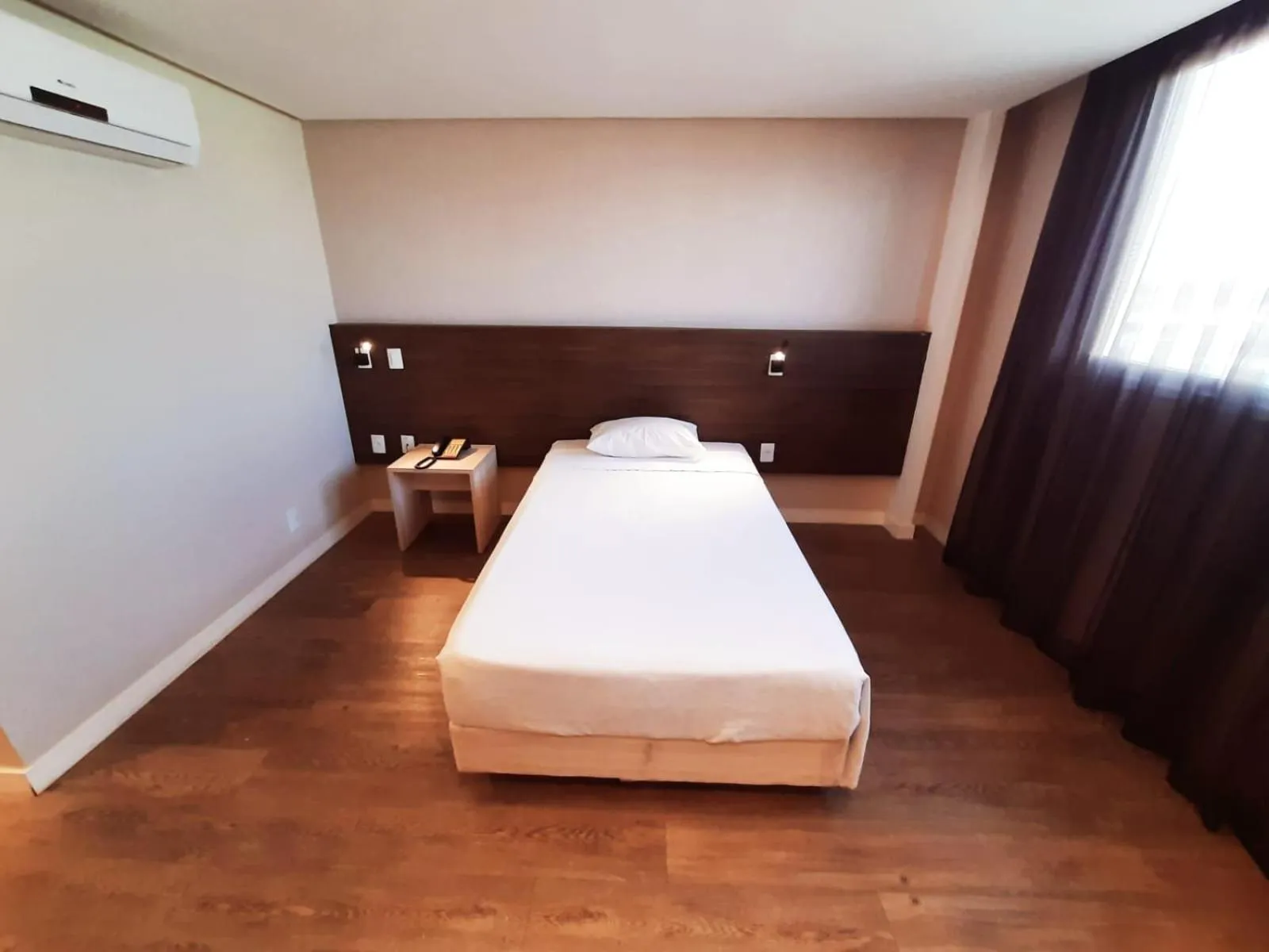 Bed in Ibiza Plaza Hotel