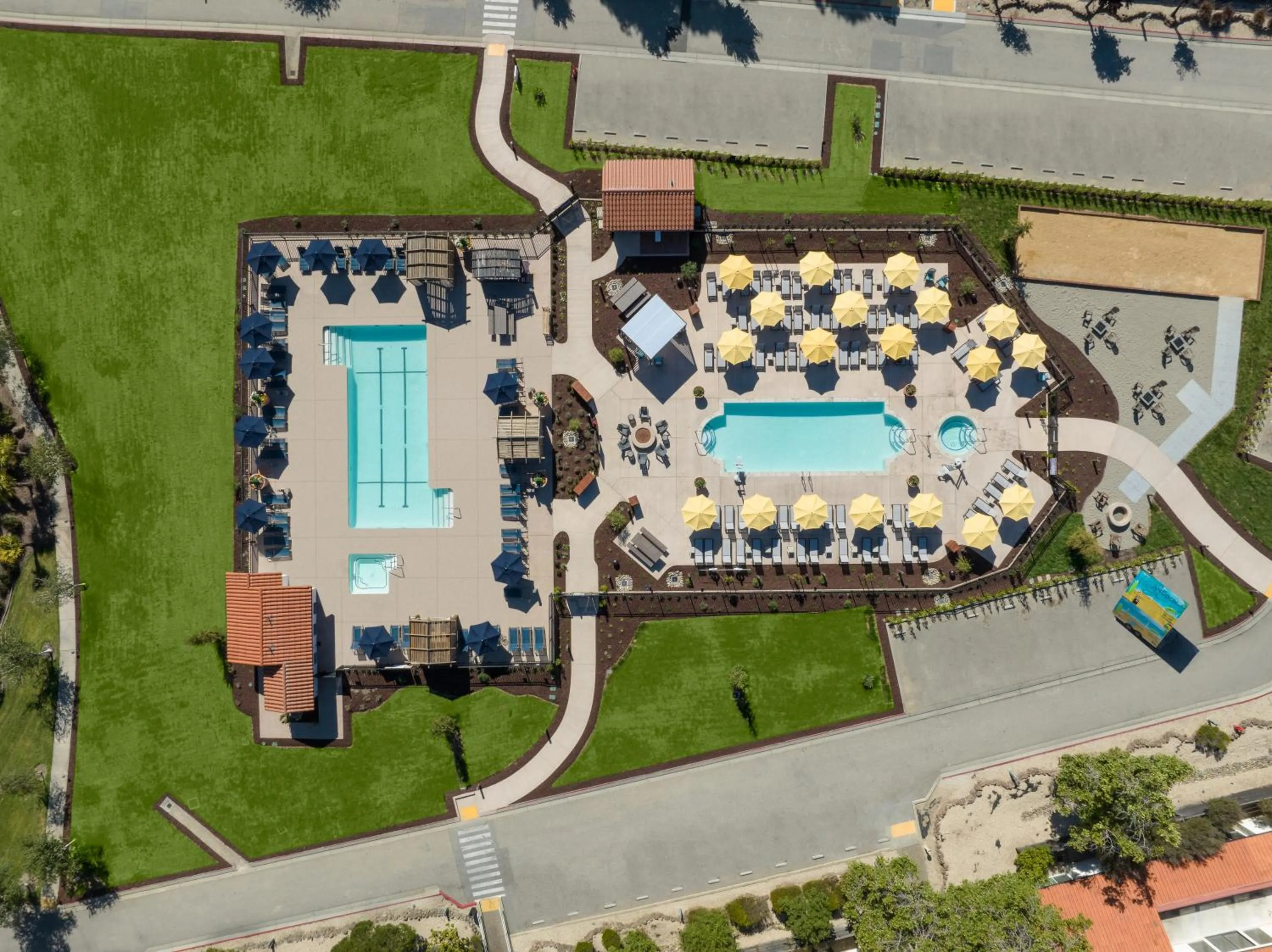 Swimming pool in Chaminade Resort & Spa