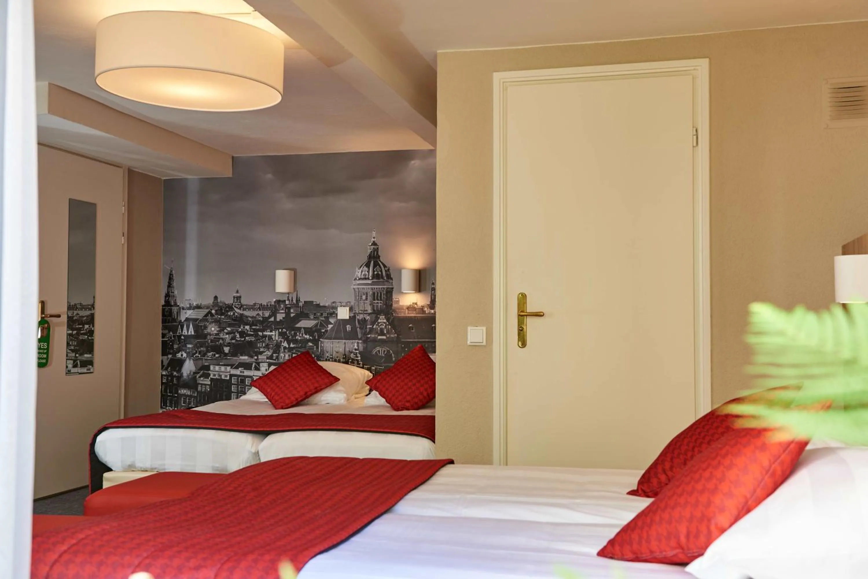 Photo of the whole room in Prinsenhotel