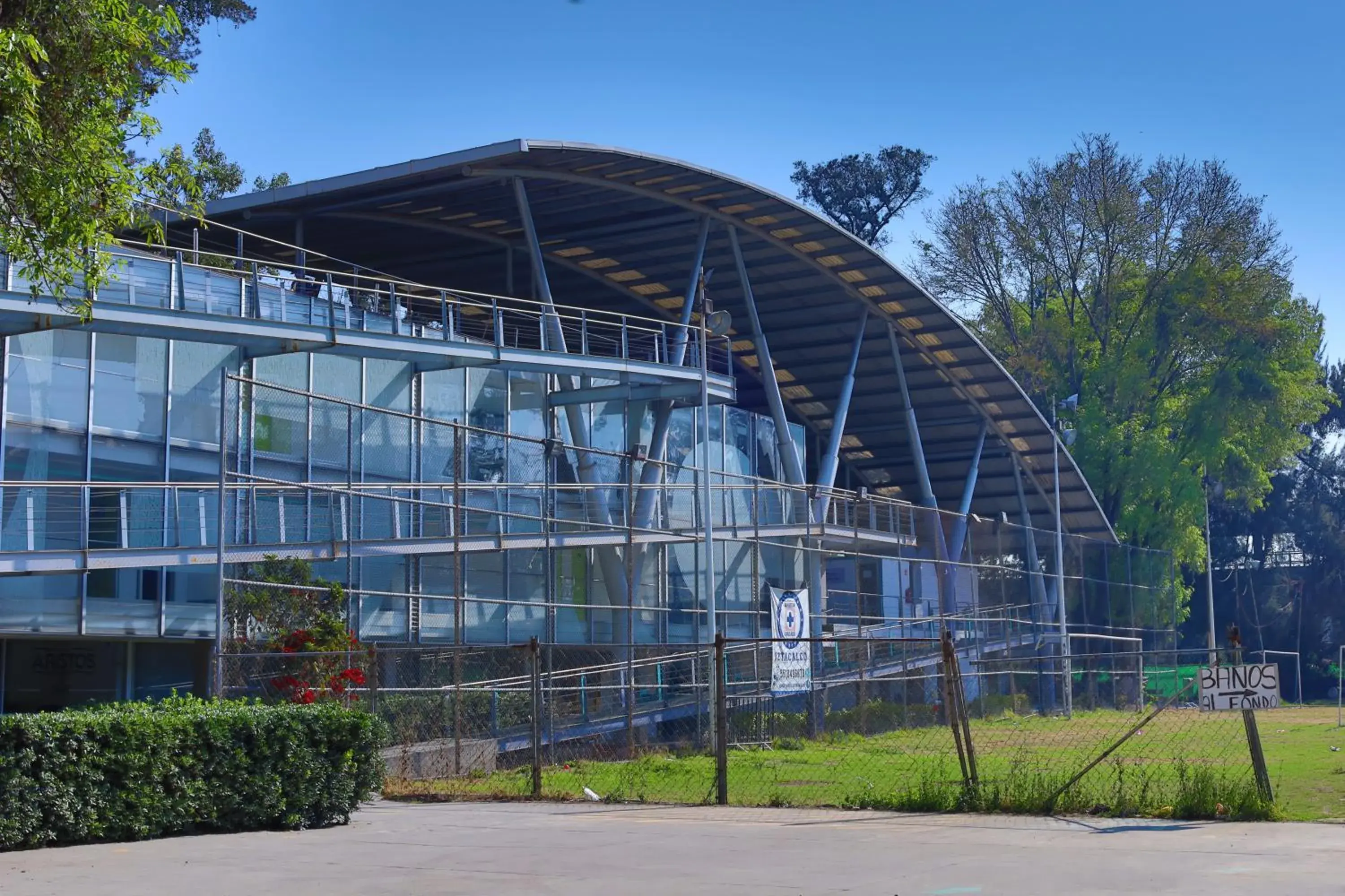 Facade/entrance in Aristos Express CDMX Facade/entrance in Aristos Express CDMX