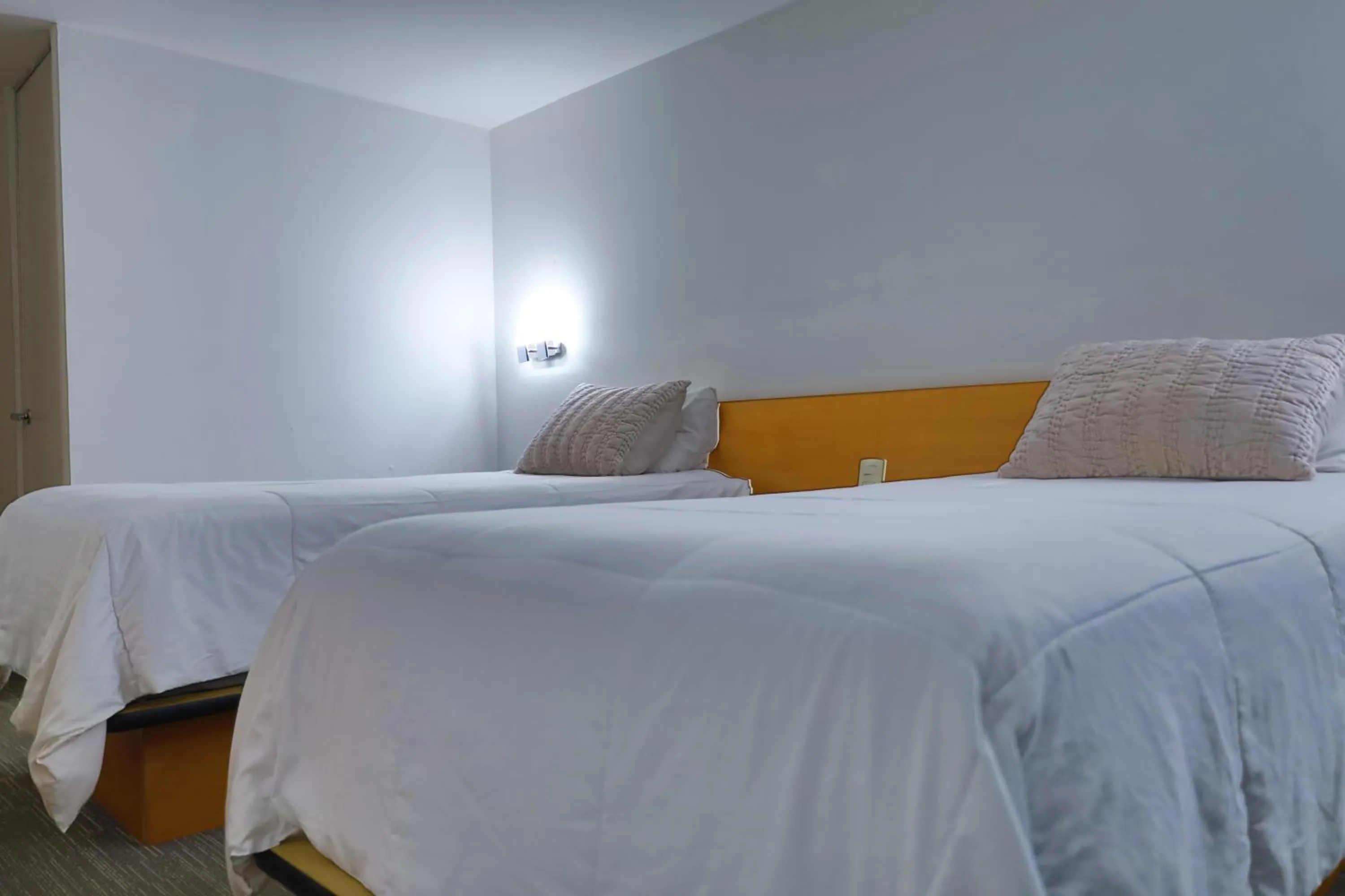 Bed in Aristos Express CDMX