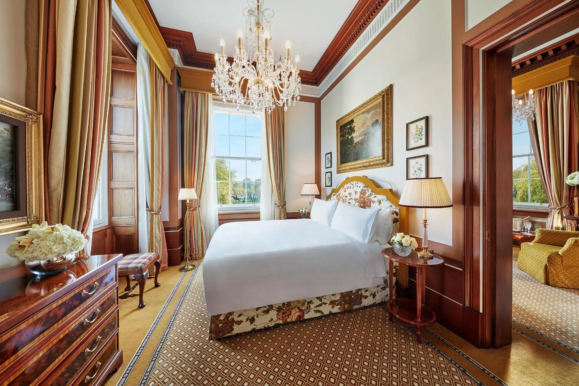 Bed in The Lanesborough, Oetker Hotels
