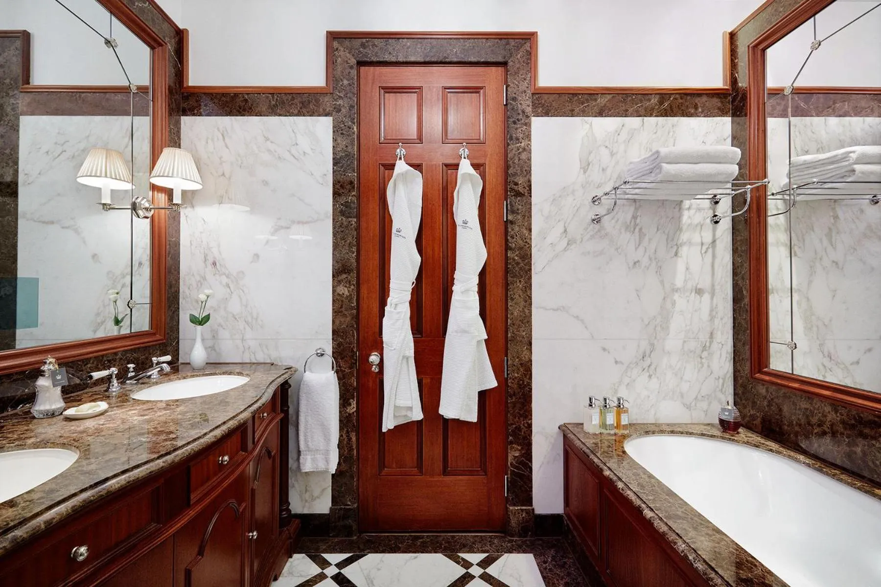 Bathroom in The Lanesborough, Oetker Hotels