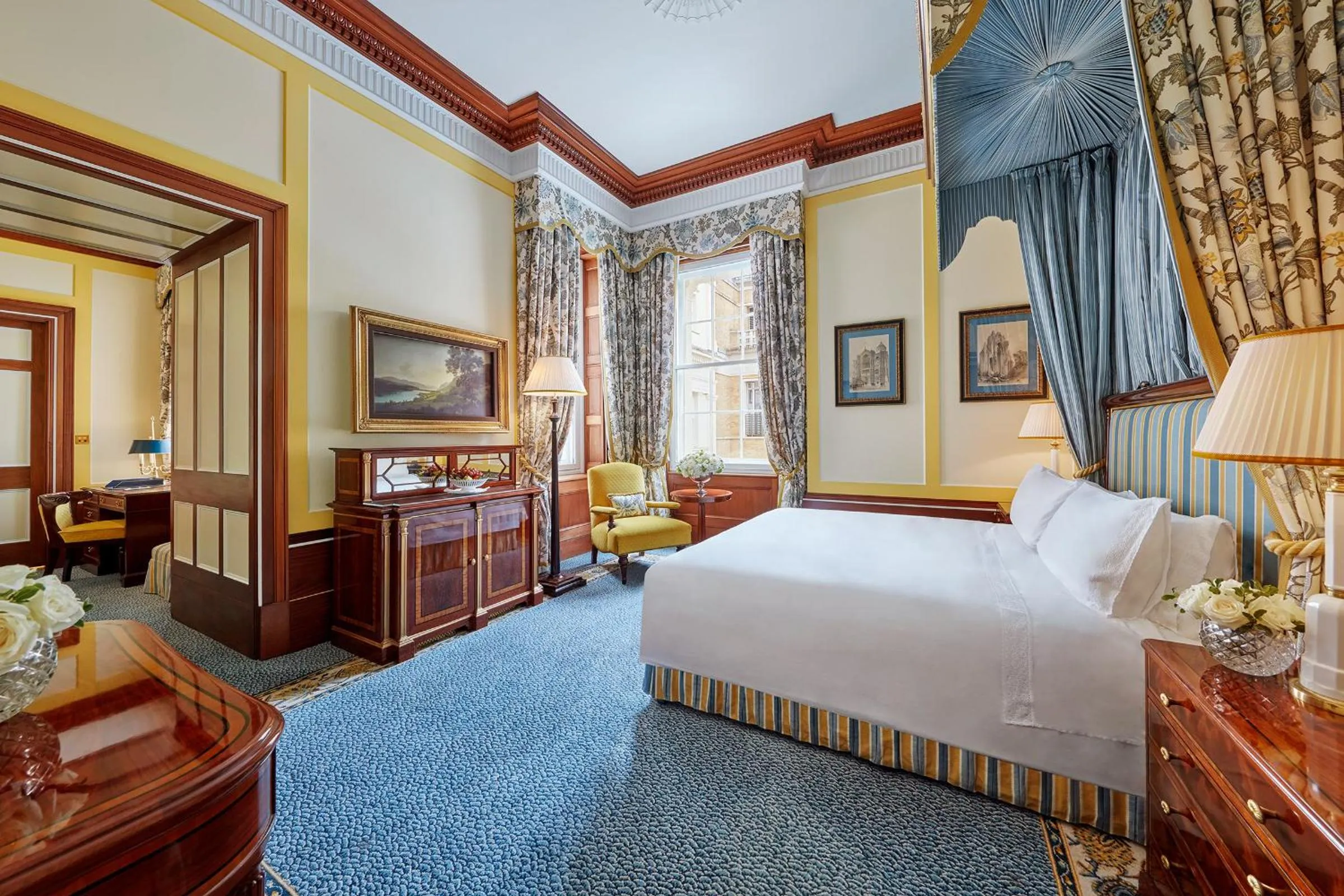 Bed in The Lanesborough, Oetker Hotels