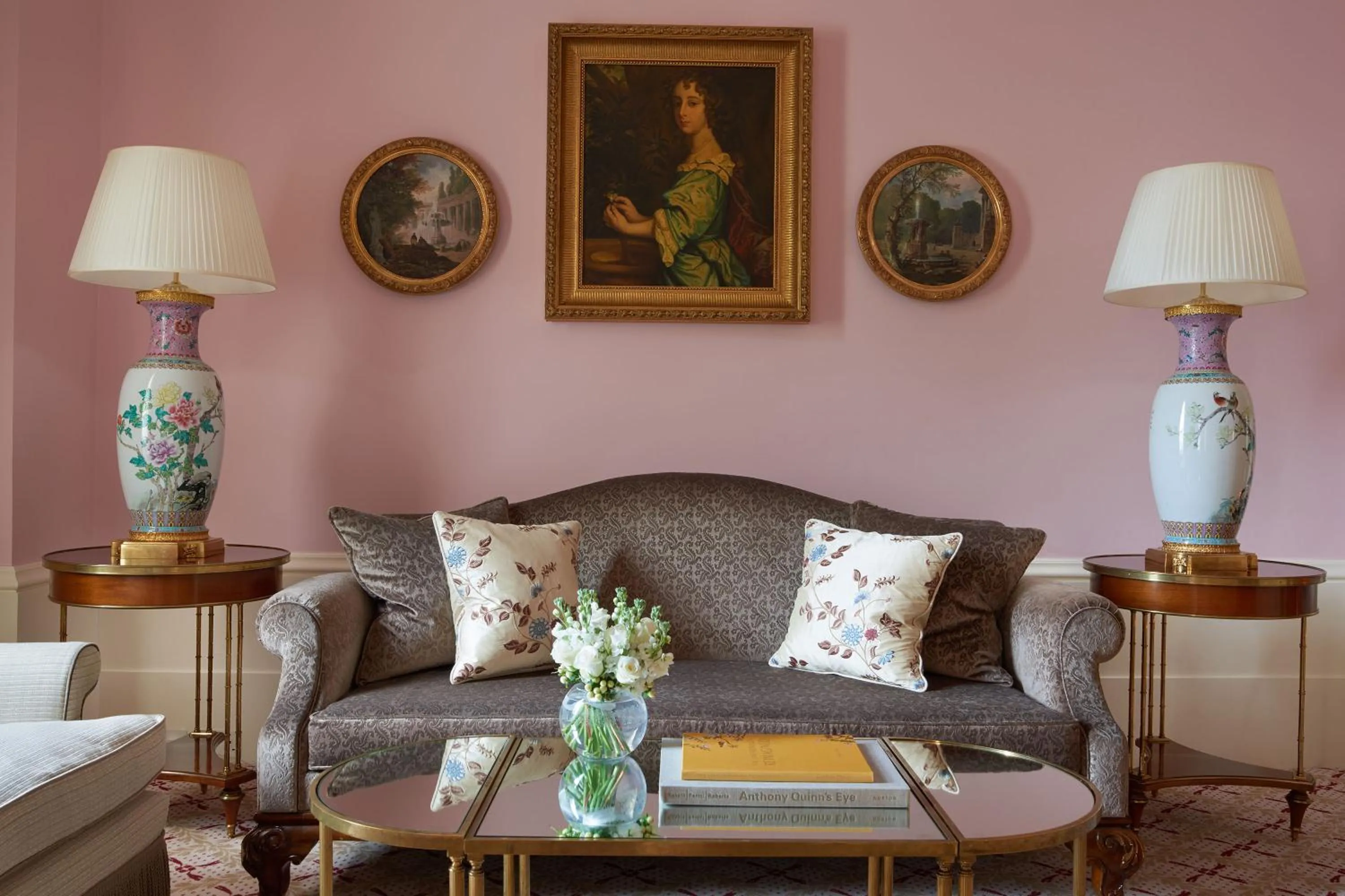 Living room in The Lanesborough, Oetker Hotels