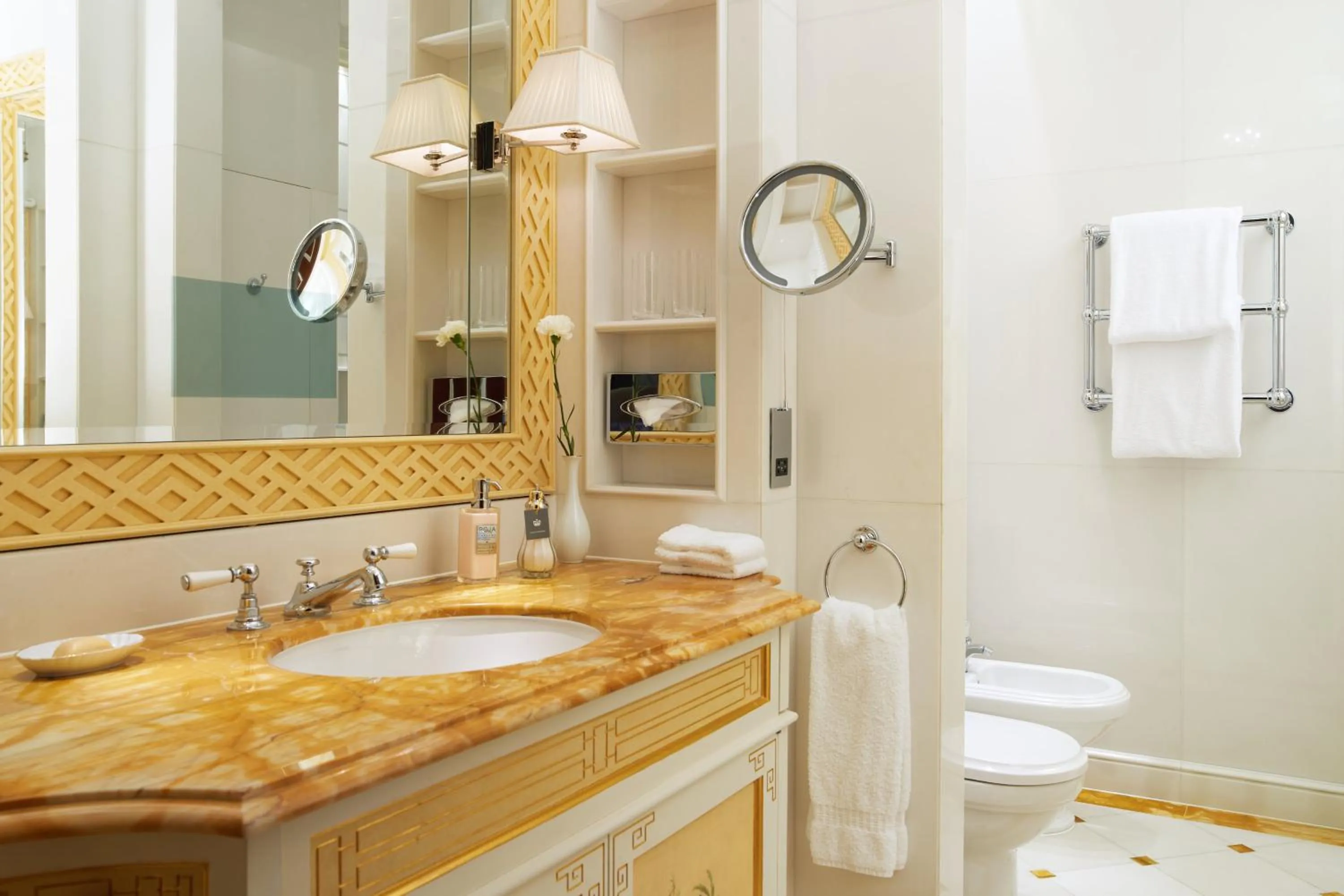 Bathroom in The Lanesborough, Oetker Hotels