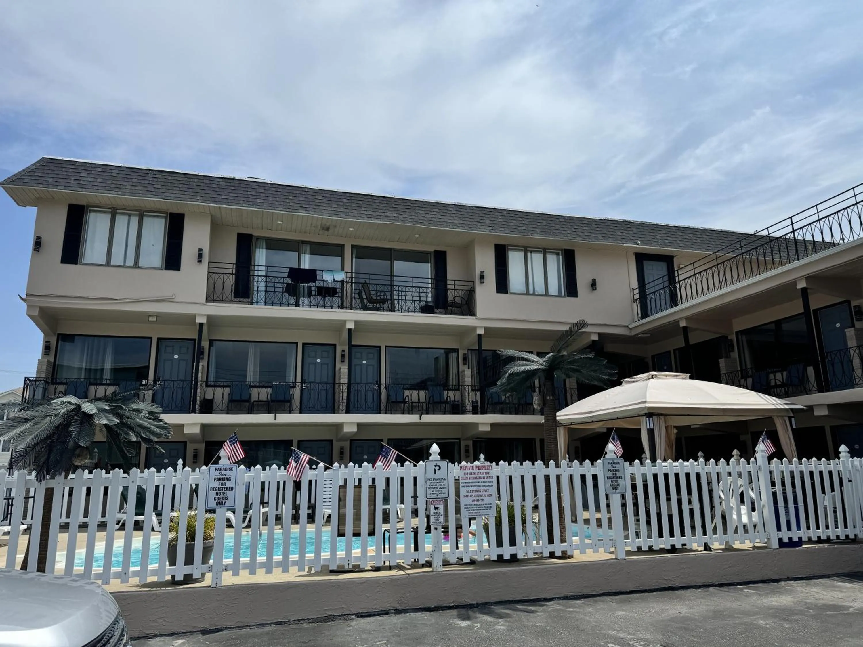 Property building in Paradise Inn