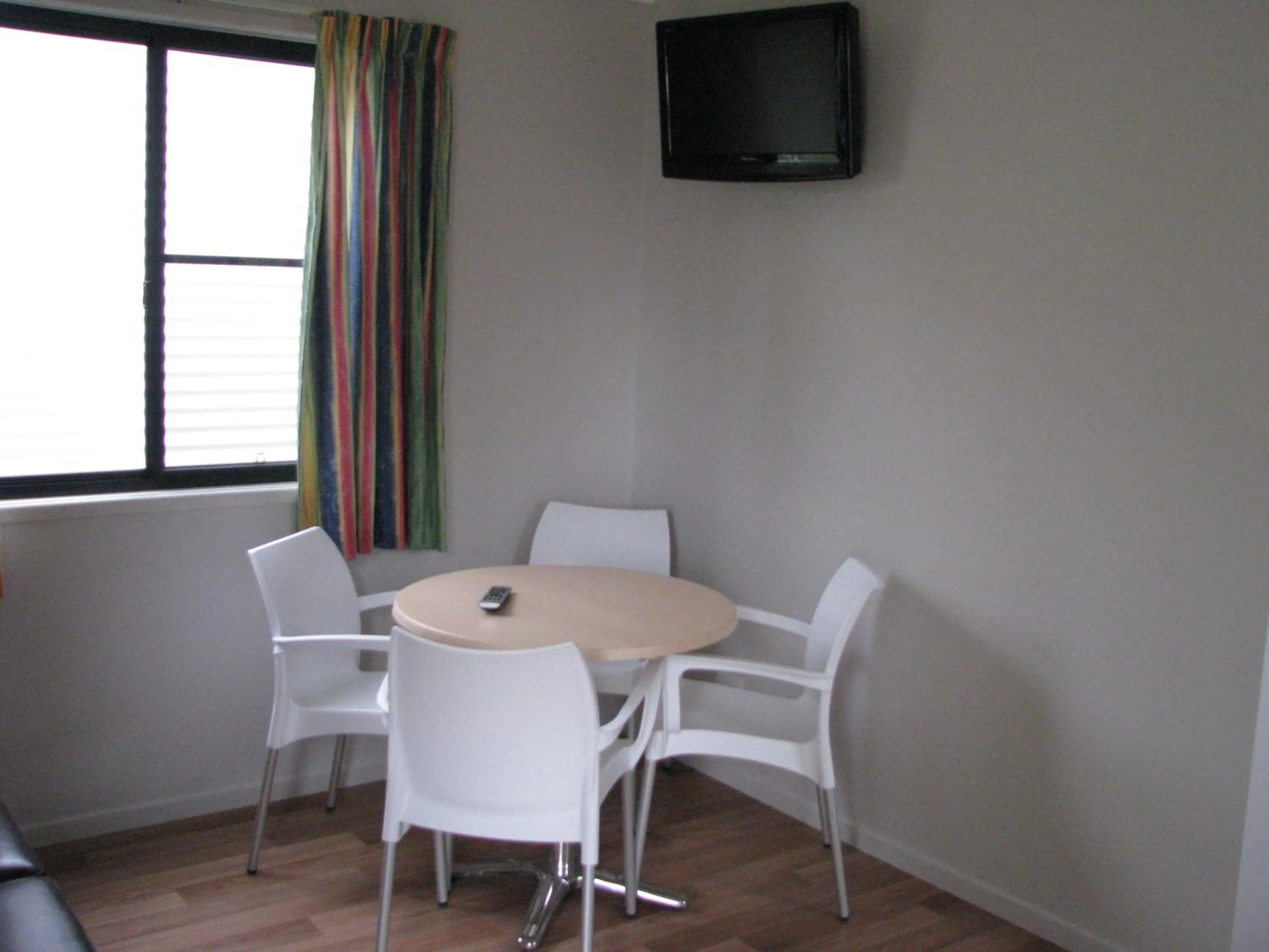 Dining area in Cardwell Beachcomber Motel & Tourist Park