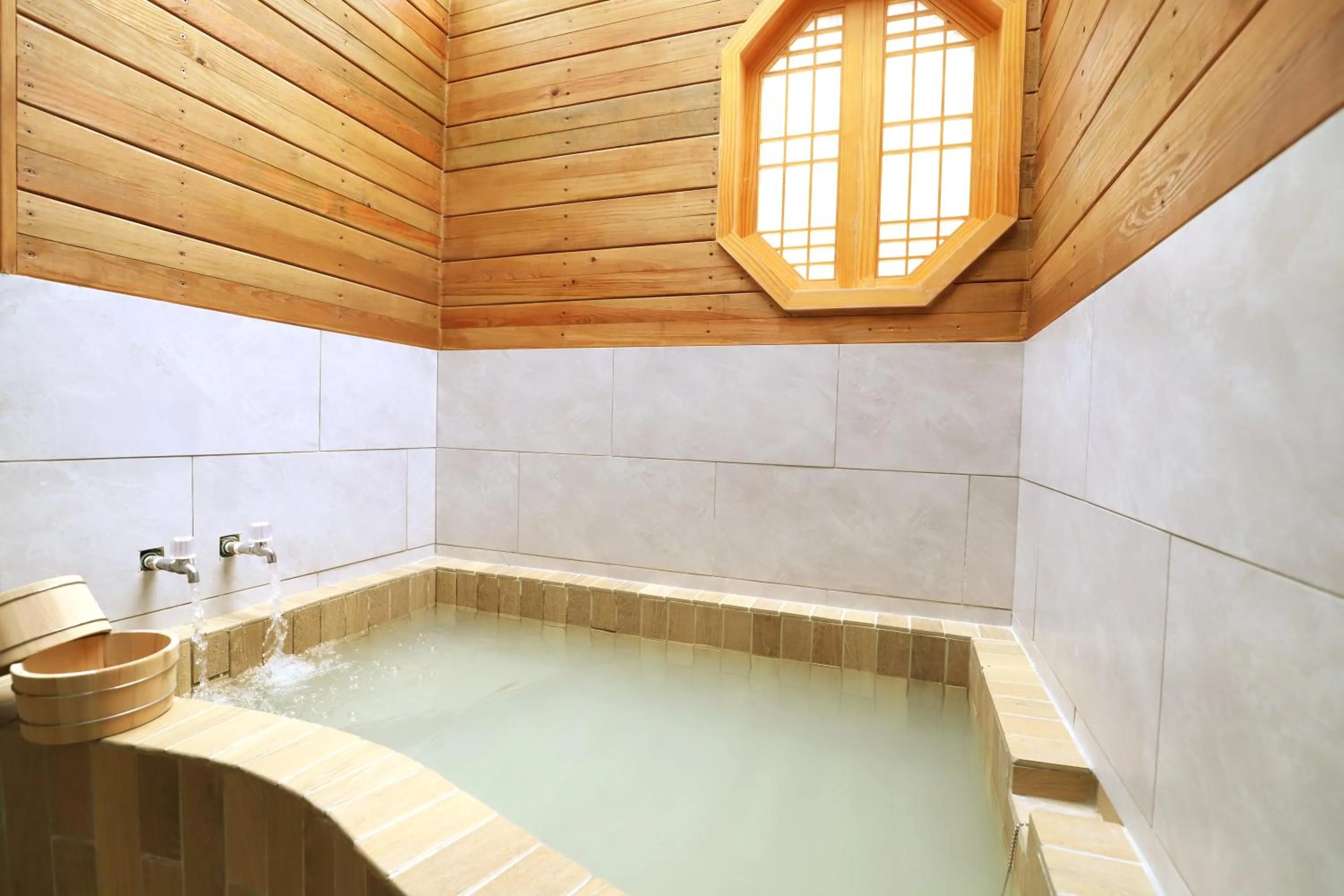 Gorgeous Hot Spring Resort