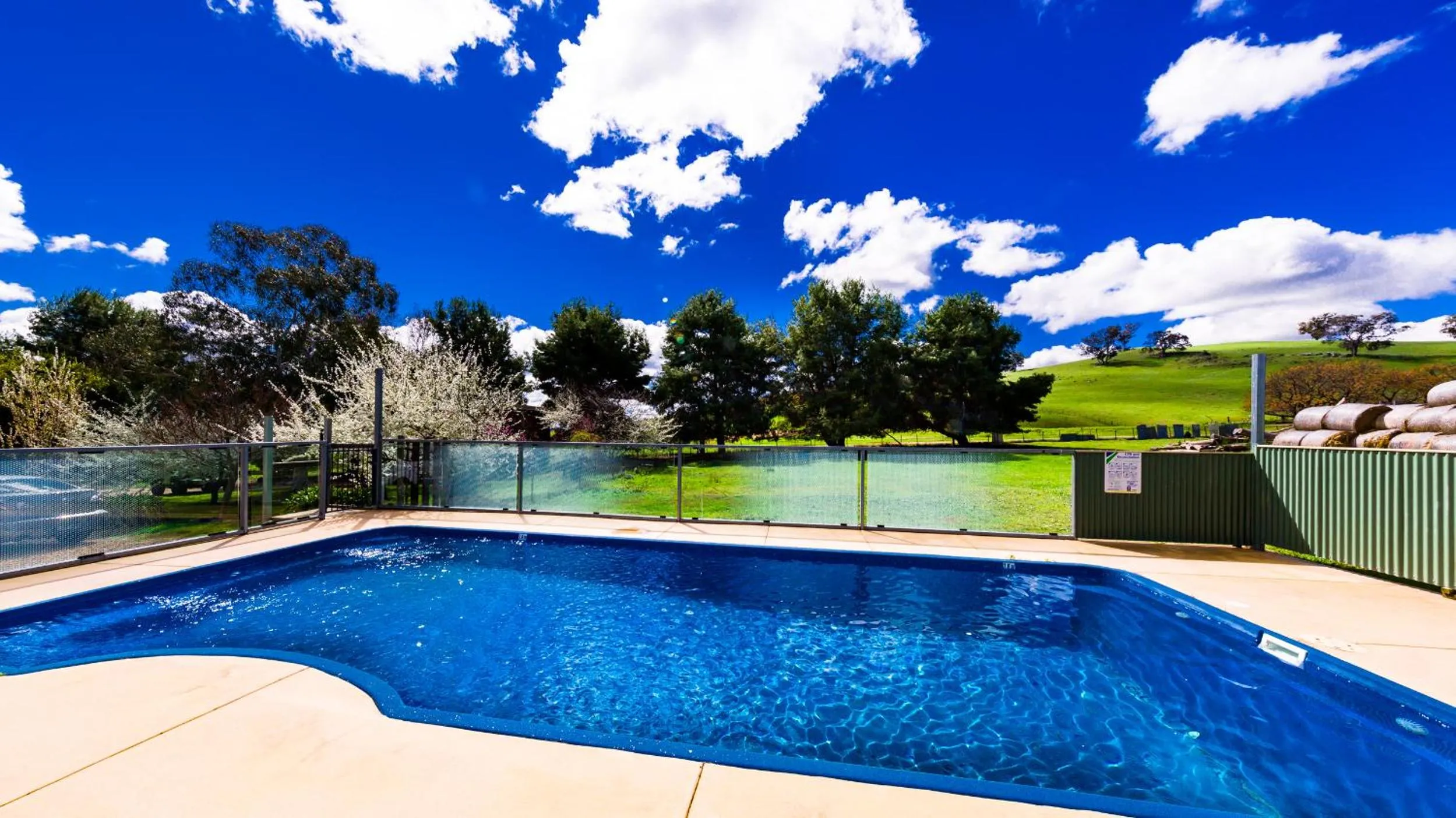 Hillview Farmstay