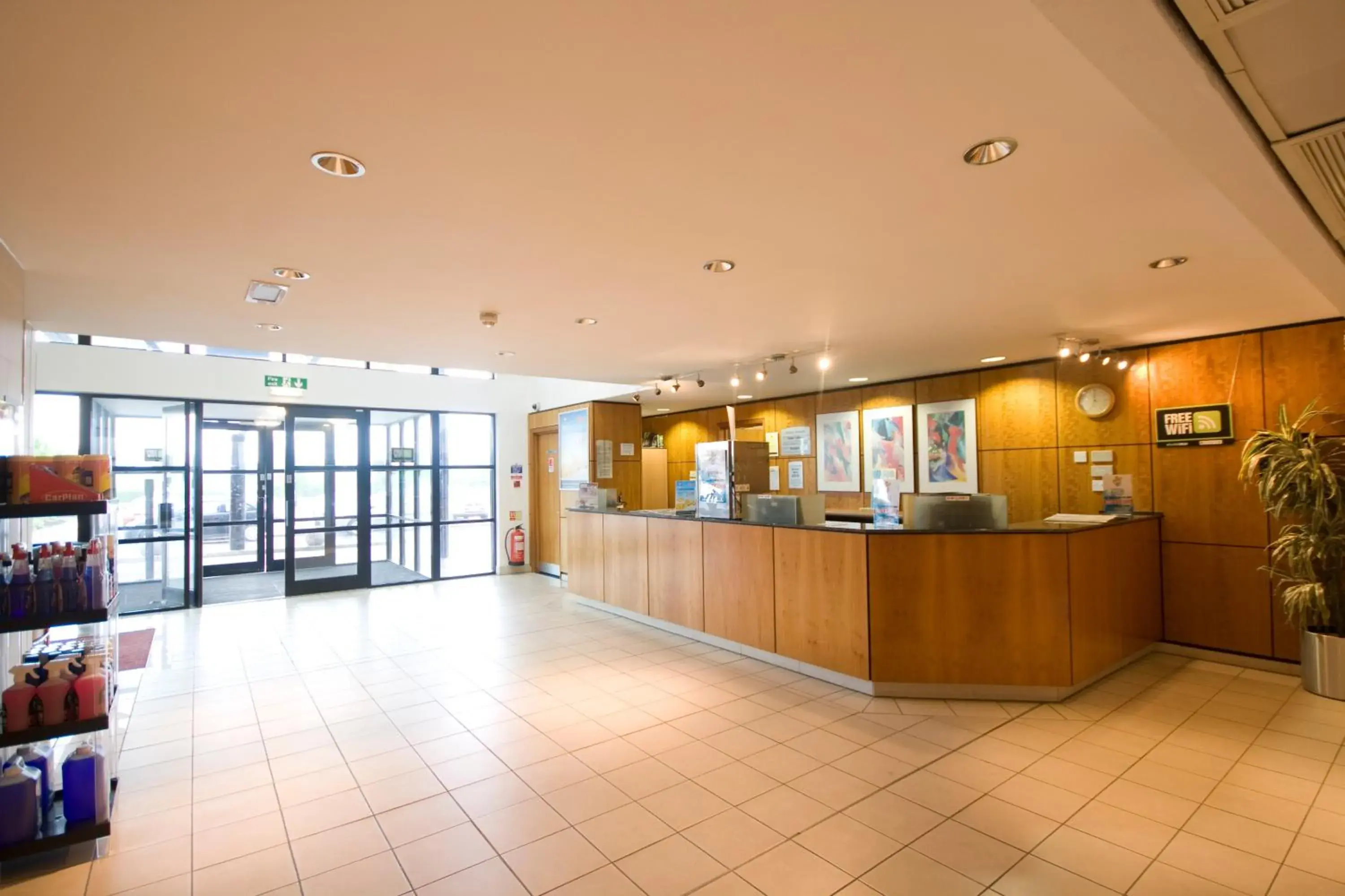 Lobby or reception in Days Inn Stevenage North Lobby or reception in Days Inn Stevenage North