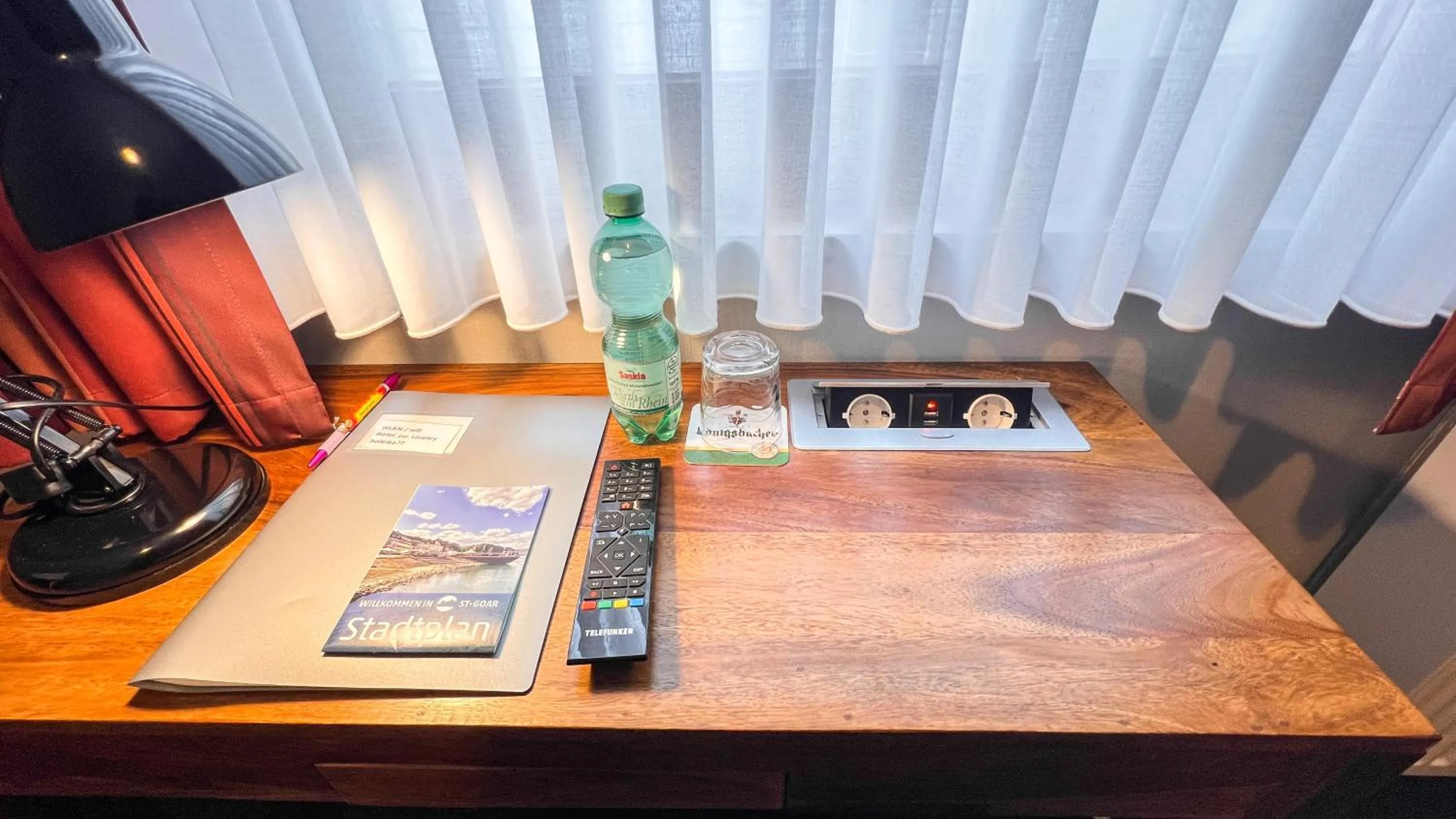 Bedroom in Hotel zur Loreley - Garni