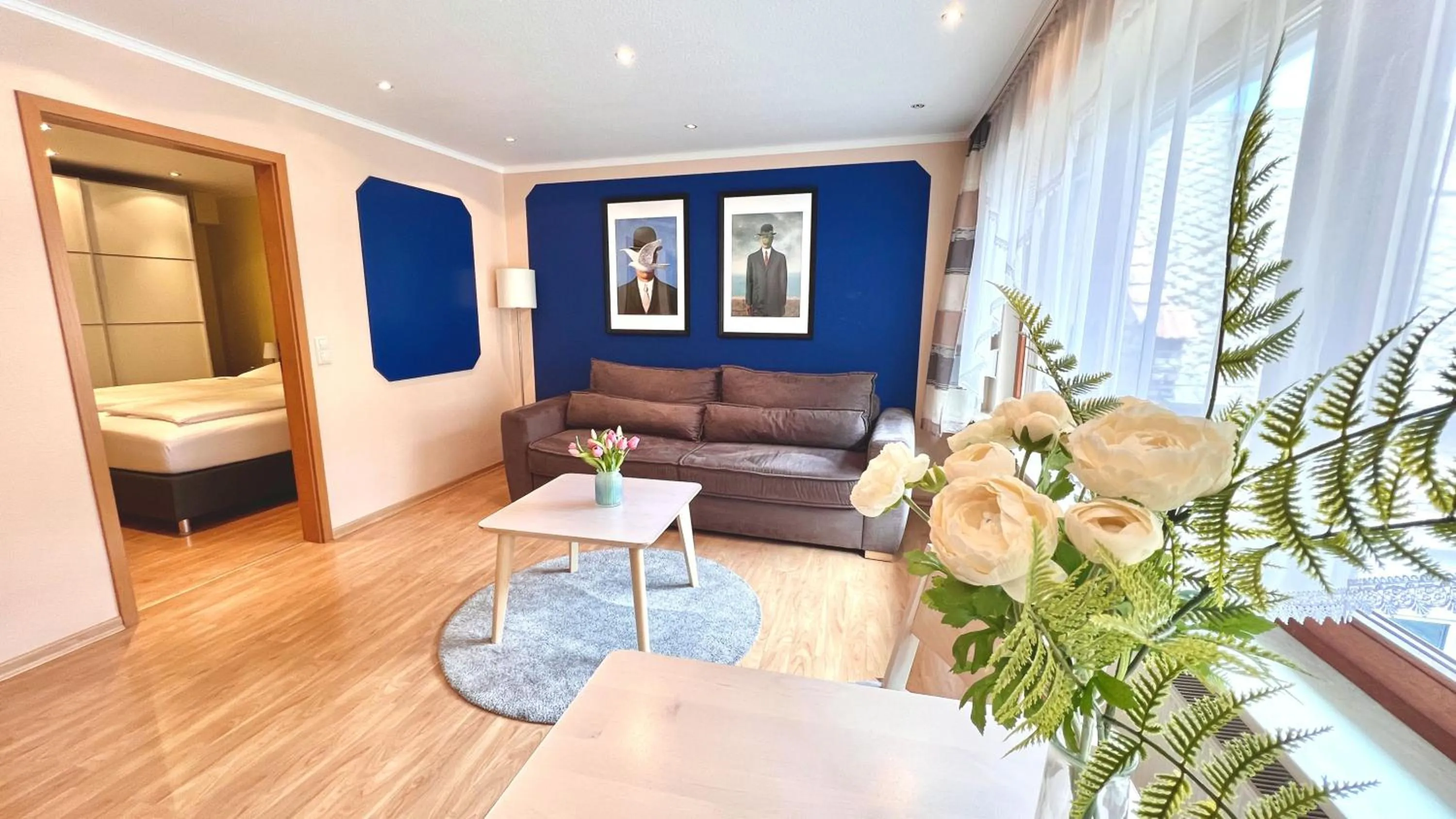 Living room, Bed in Hotel zur Loreley - Garni