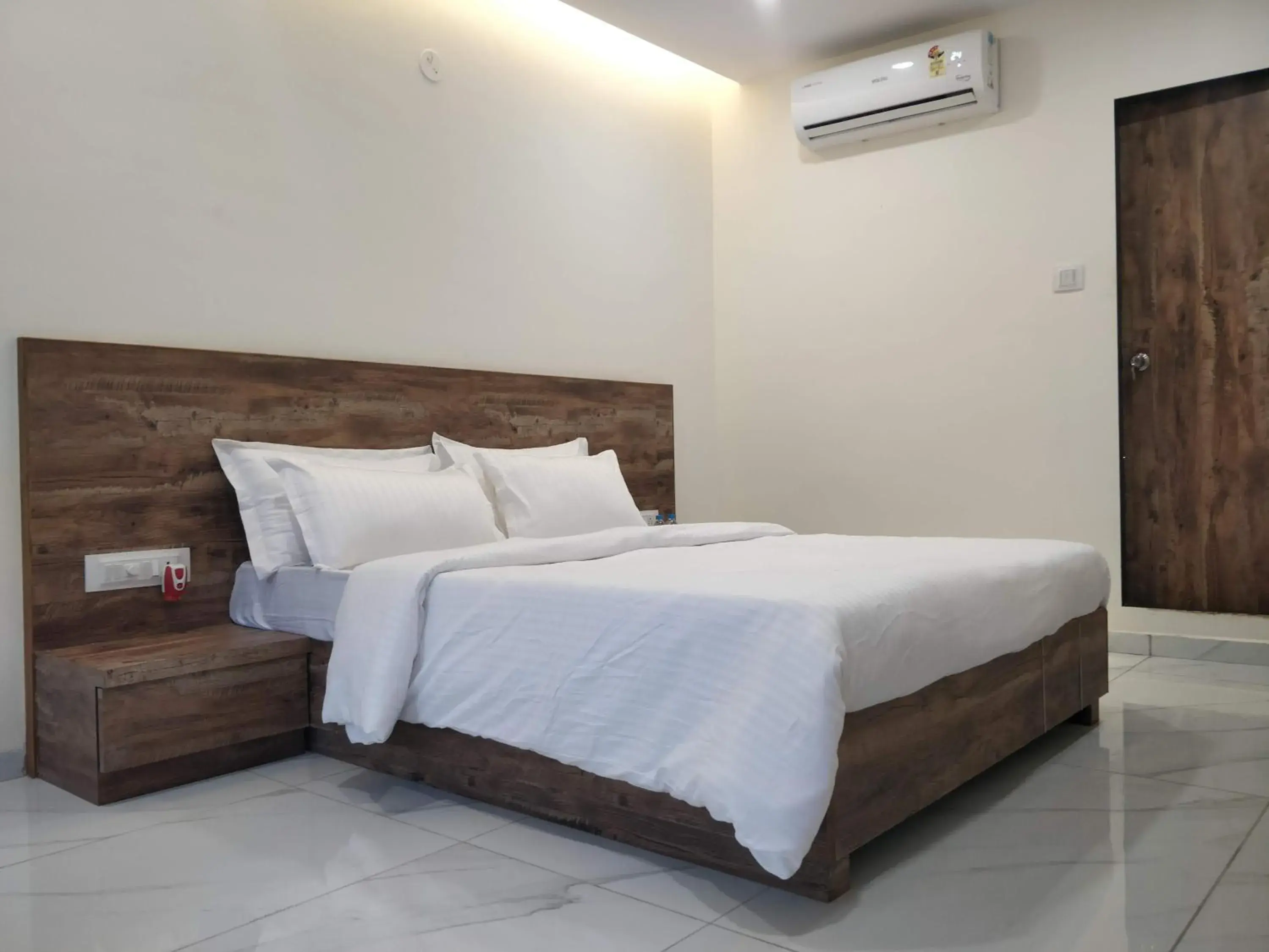 Queen Room with Pool View in Pushp Vatika Resort & Lawns Queen Room with Pool View in Pushp Vatika Resort & Lawns