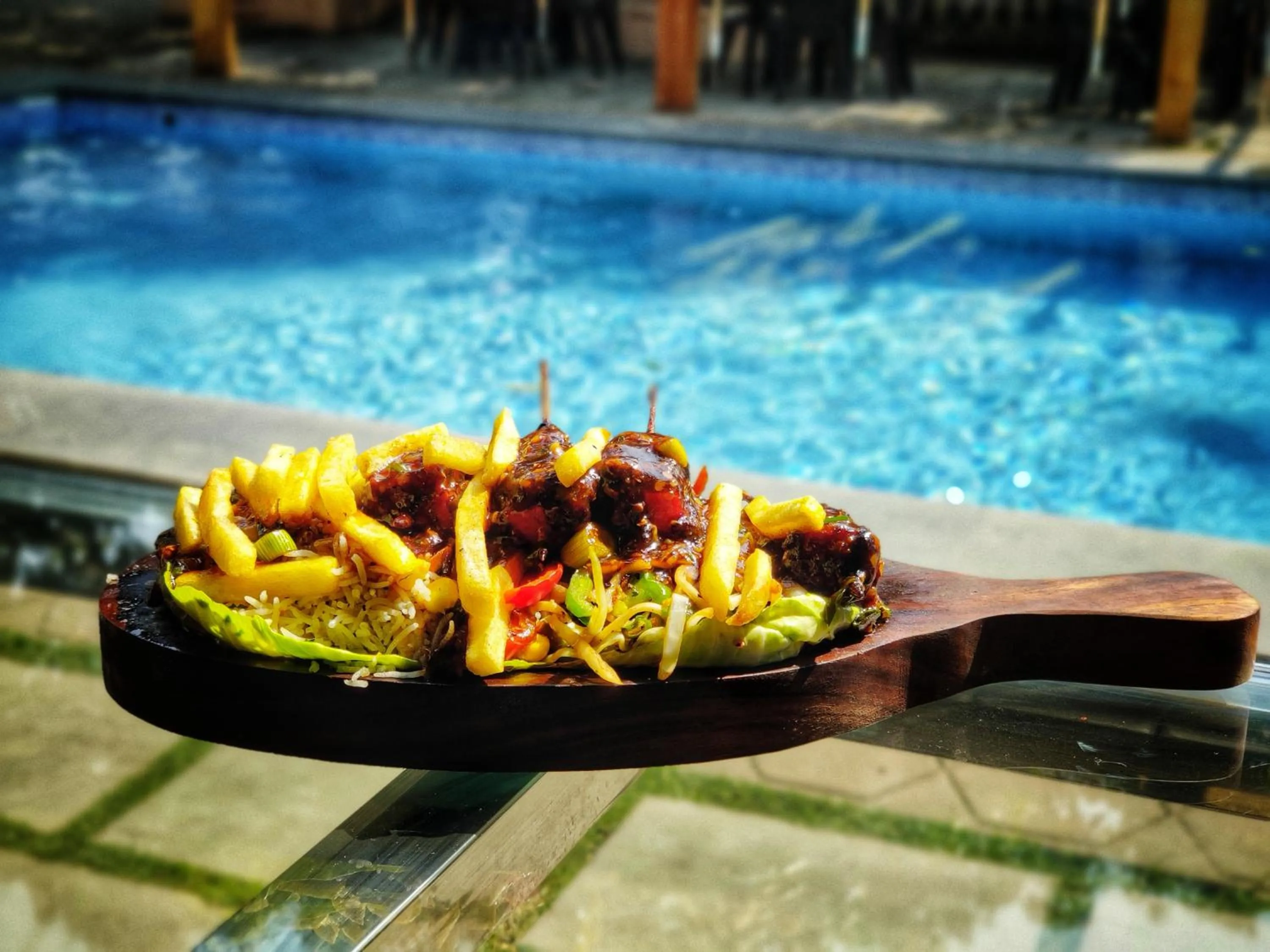 Restaurant/places to eat in Pushp Vatika Resort & Lawns