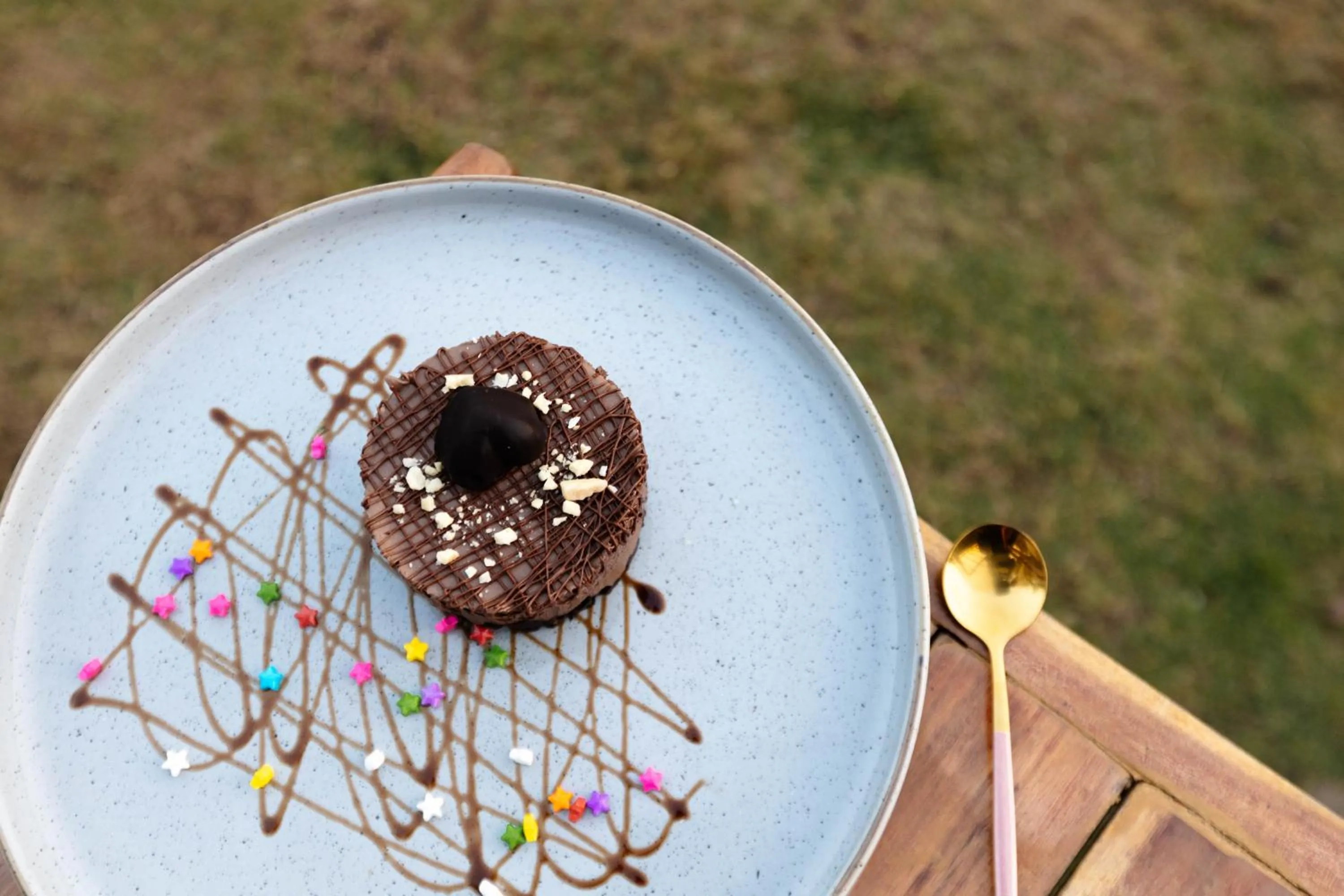 Restaurant/places to eat in Pushp Vatika Resort & Lawns