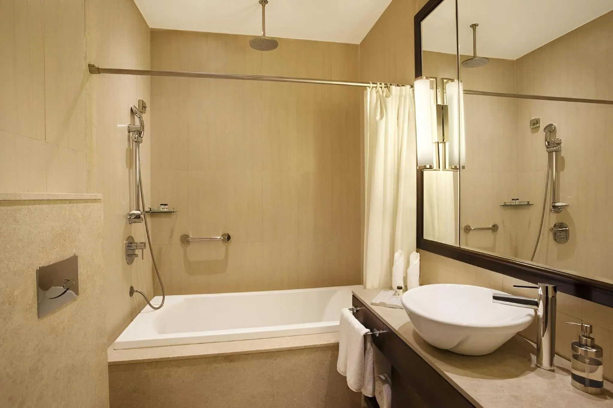Bathroom in Seyfert Sarovar Premiere Dehradun