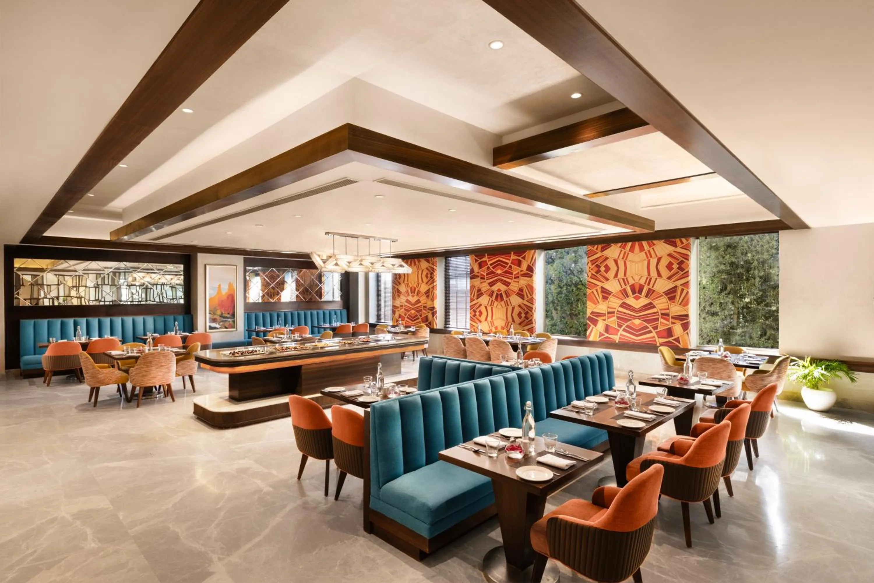 Restaurant/places to eat in Gateway Dehradun