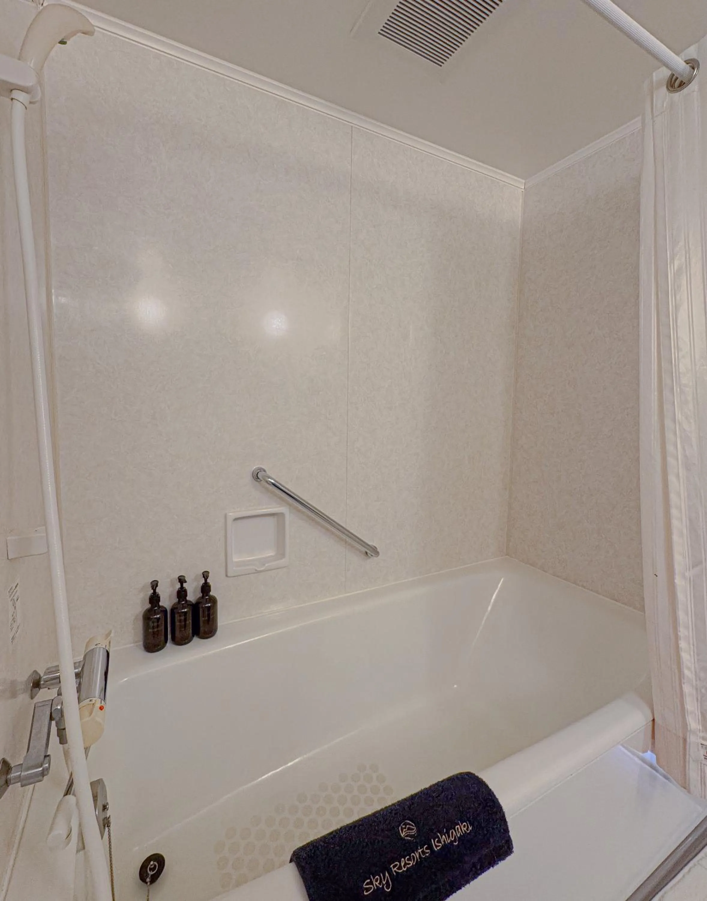 Shower in Sky Ocean - Ishigaki Eco-Resort - Newly Renovated