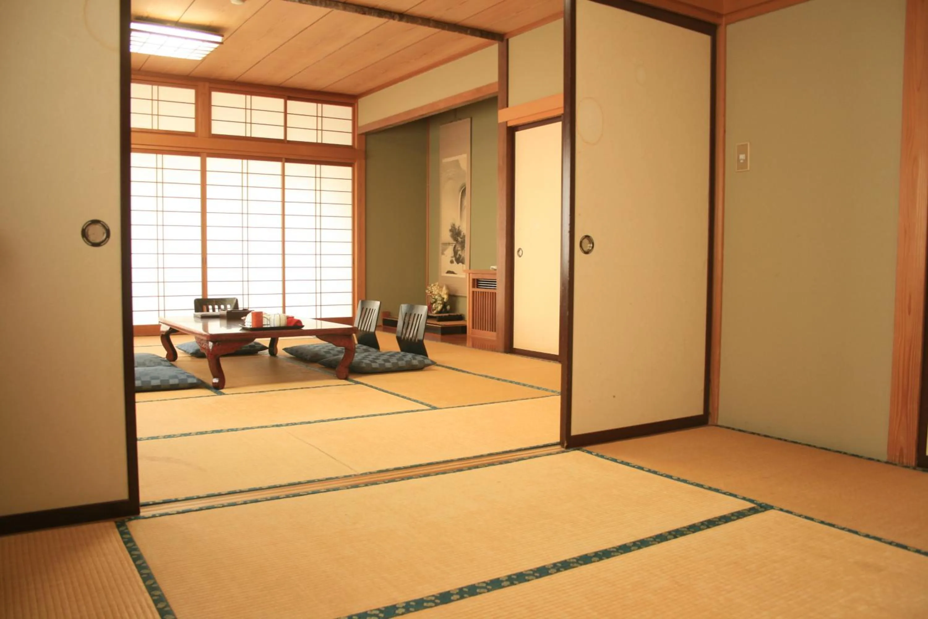 Photo of the whole room in Kashiwaya