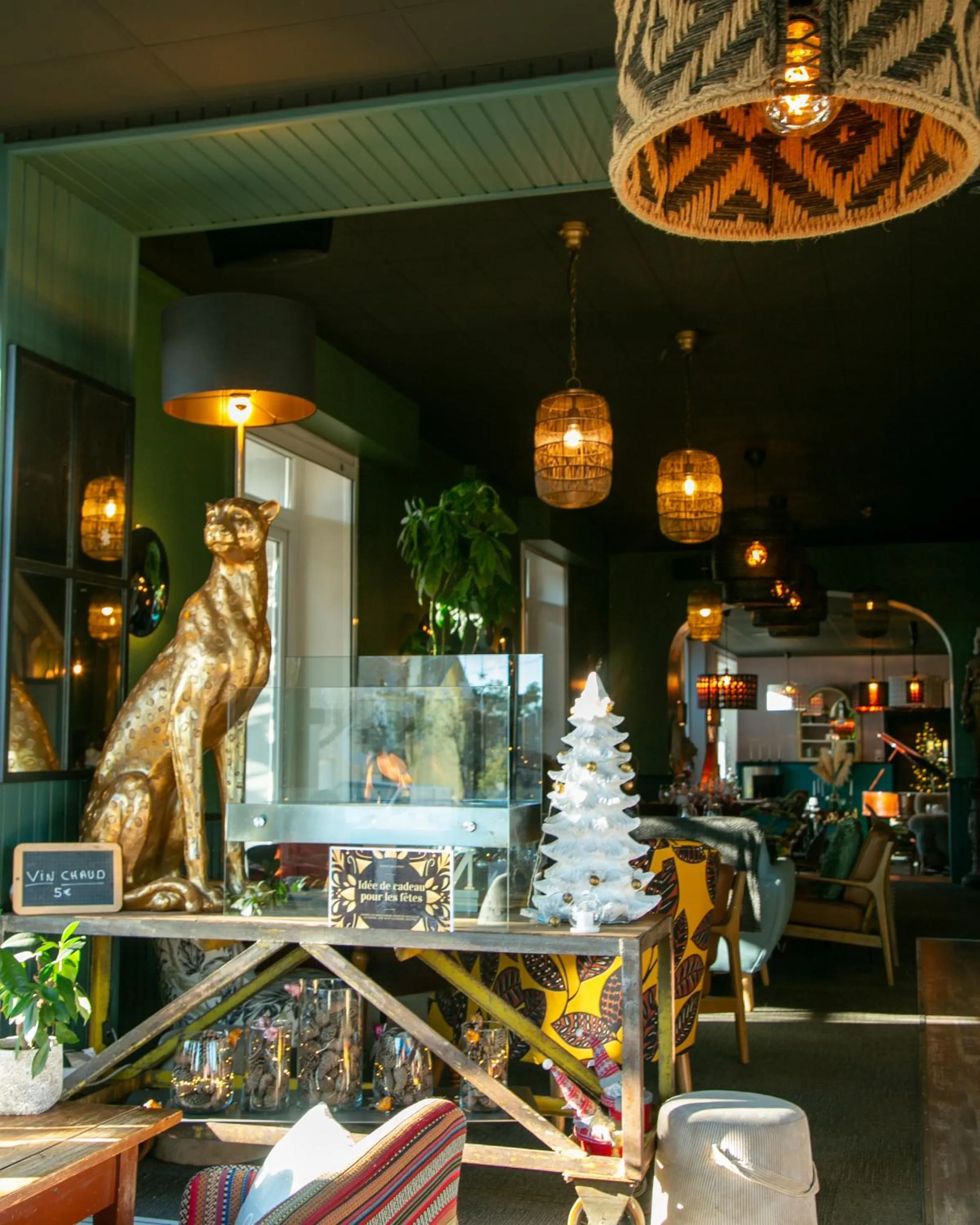 Dining area in Hôtel des Pins